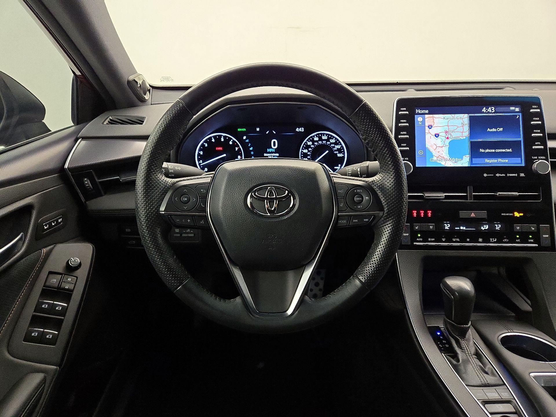 Thumbnail: 2022 Toyota Avalon - 10