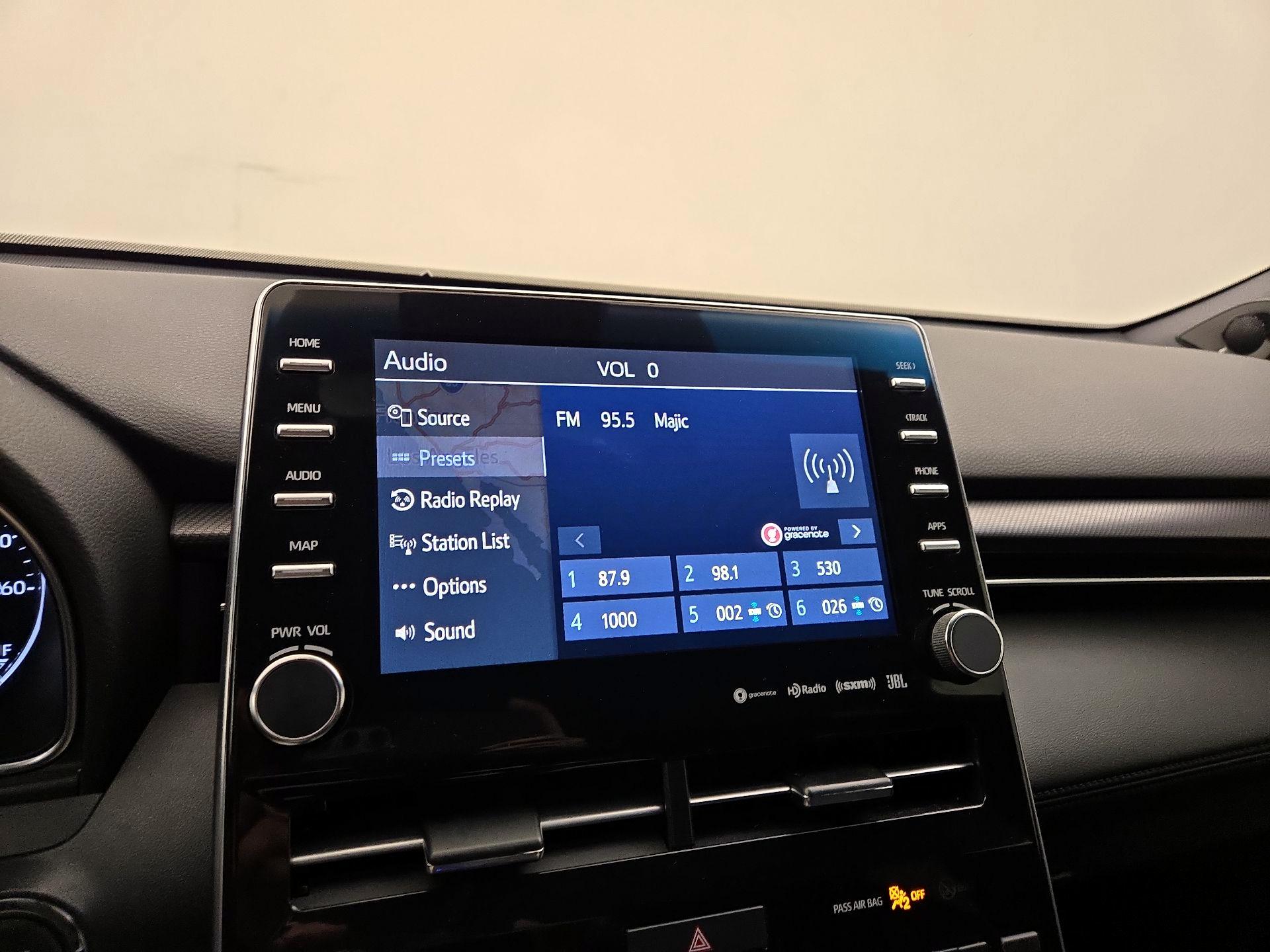 Thumbnail: 2022 Toyota Avalon - 16