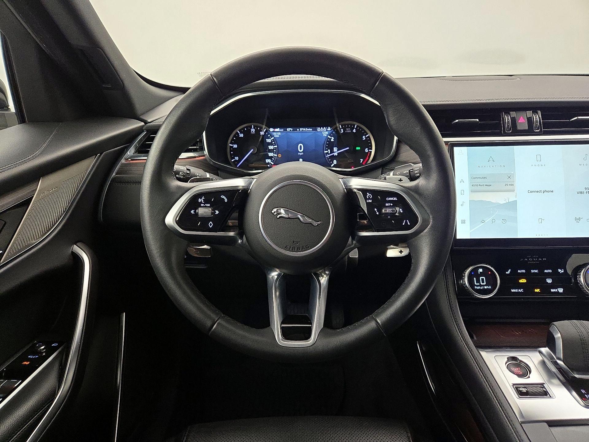 Thumbnail: 2023 Jaguar F-Pace - 10