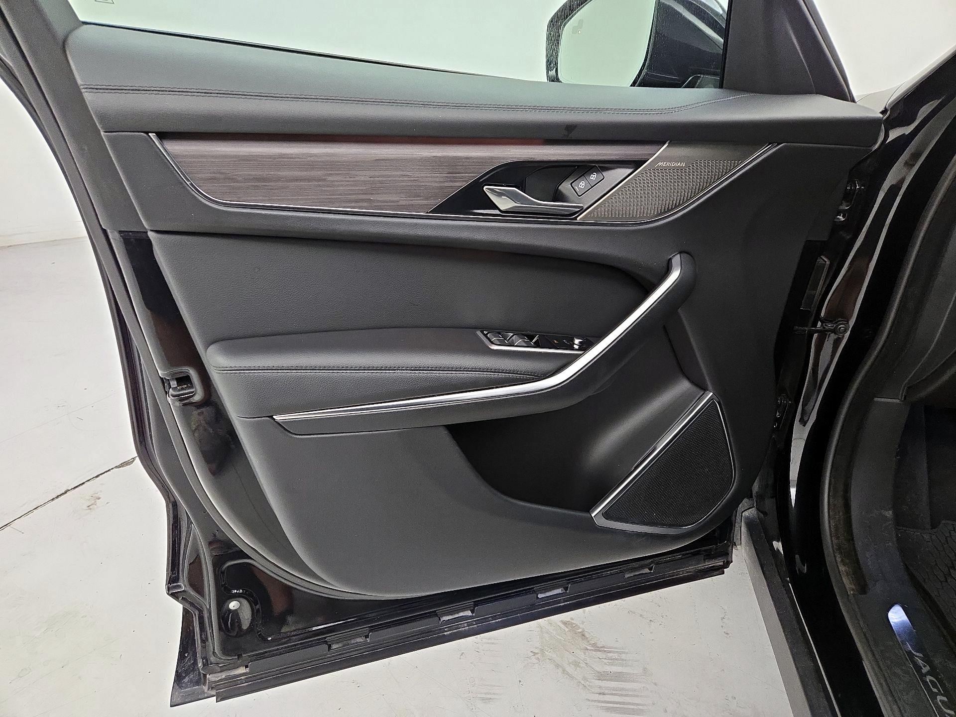 Thumbnail: 2023 Jaguar F-Pace - 12