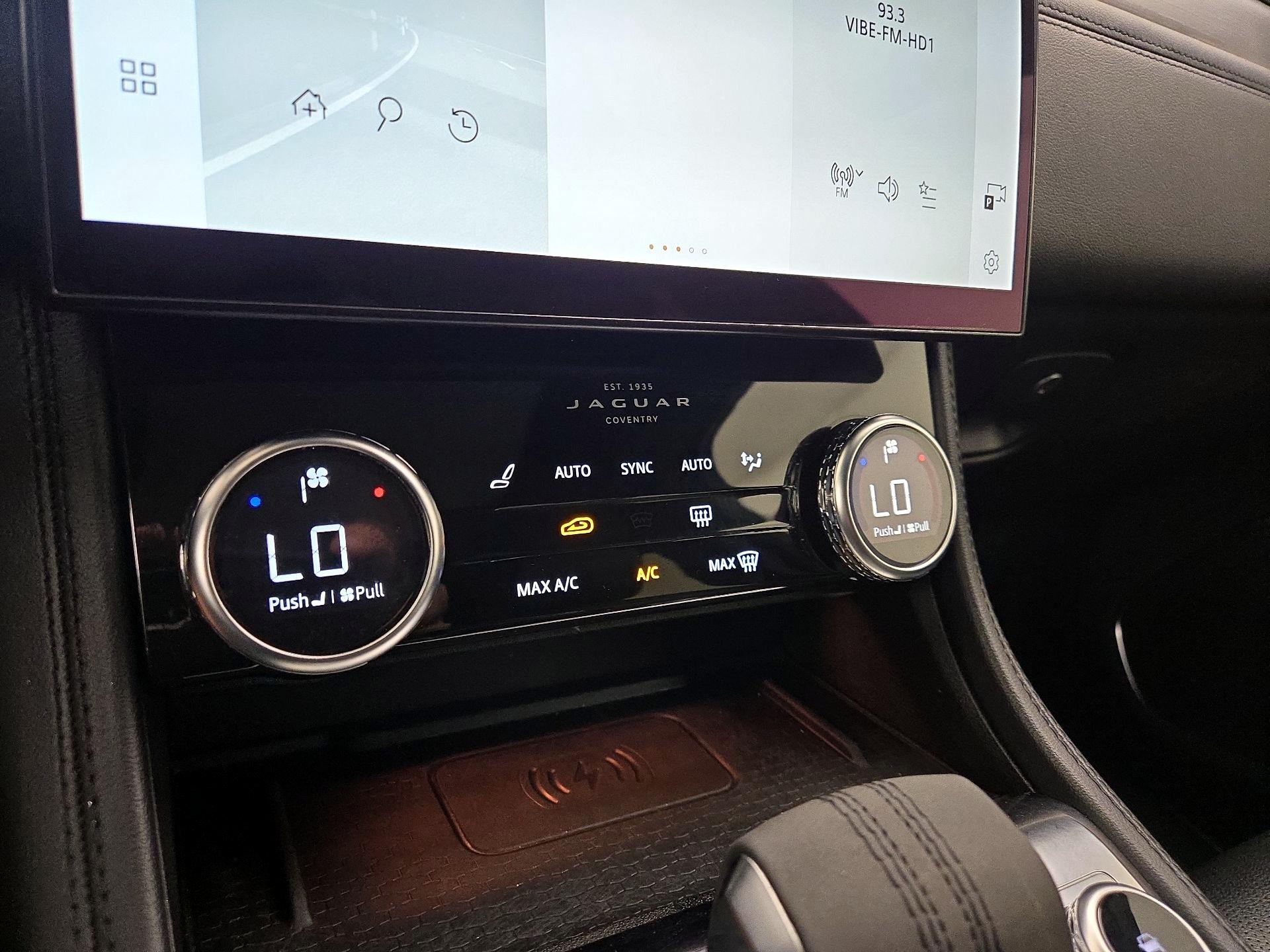 Thumbnail: 2023 Jaguar F-Pace - 17