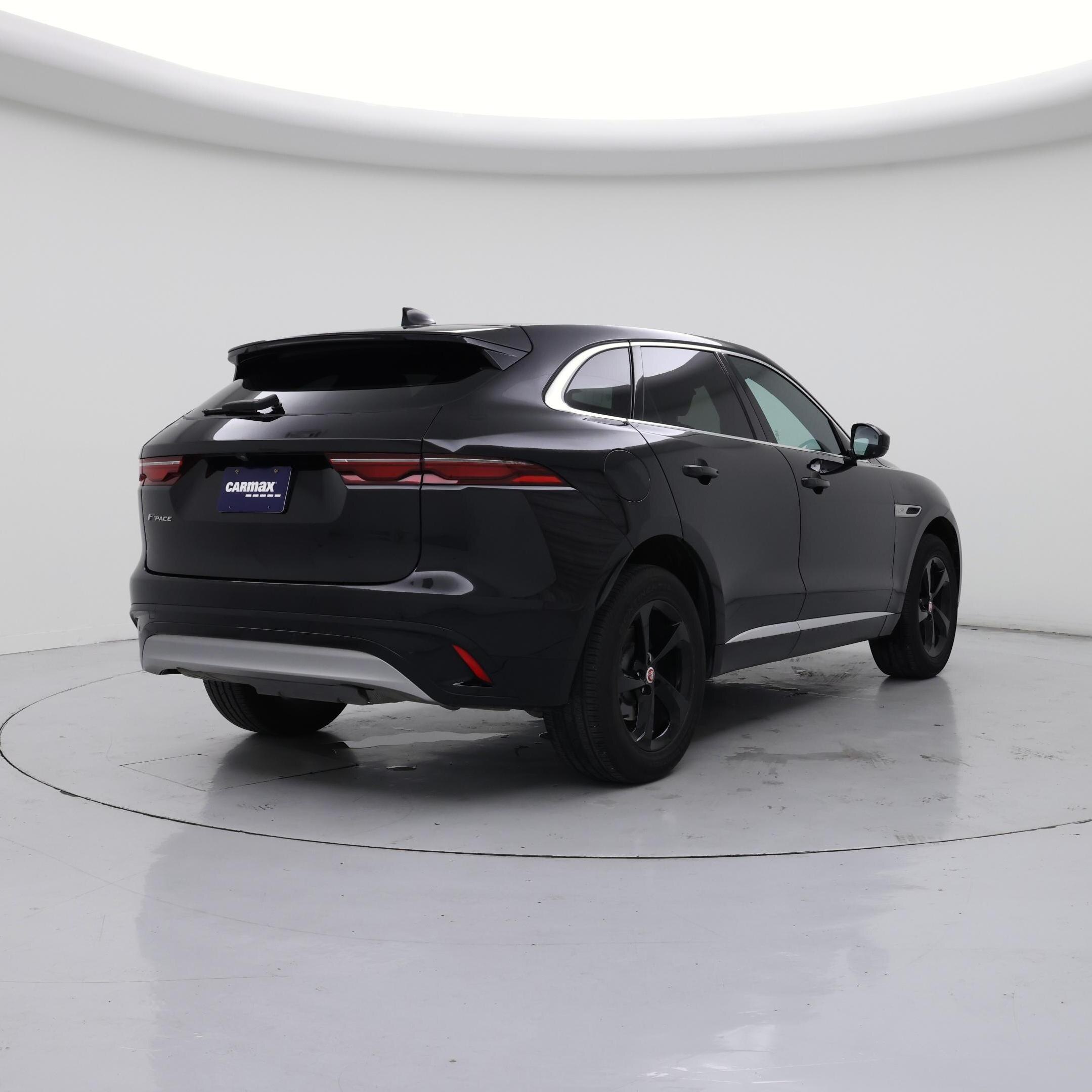 Thumbnail: 2023 Jaguar F-Pace - 8