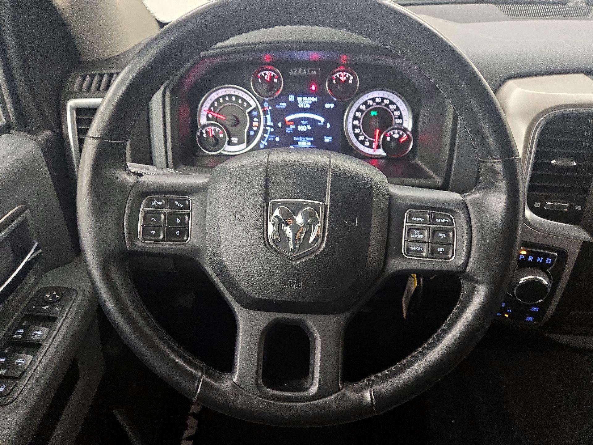 Thumbnail: 2019 RAM 1500 Classic - 10