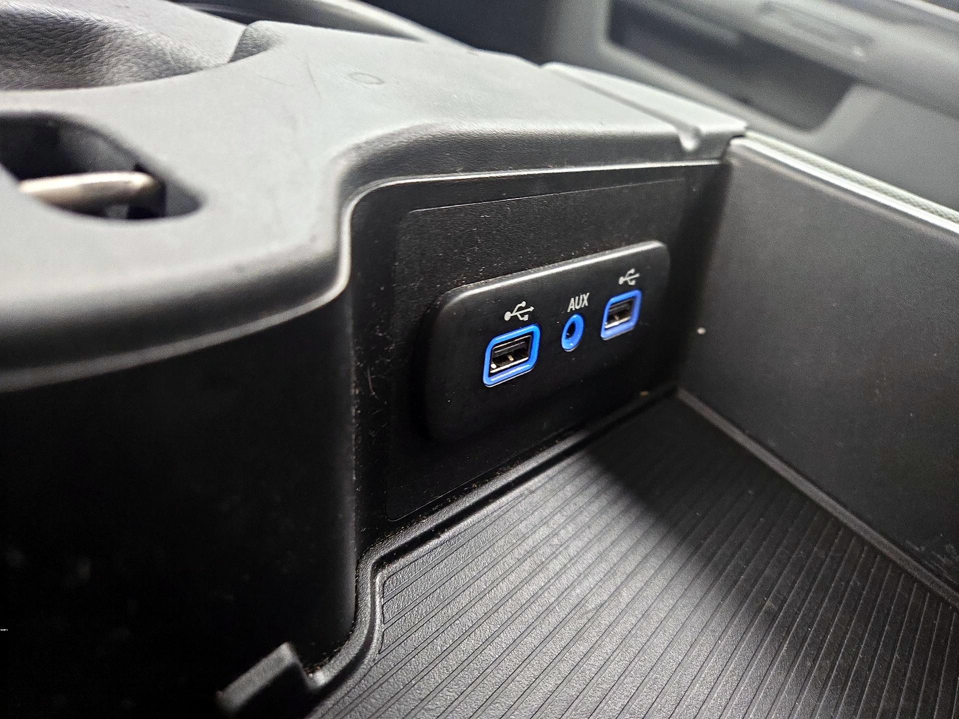 Thumbnail: 2019 RAM 1500 Classic - 19