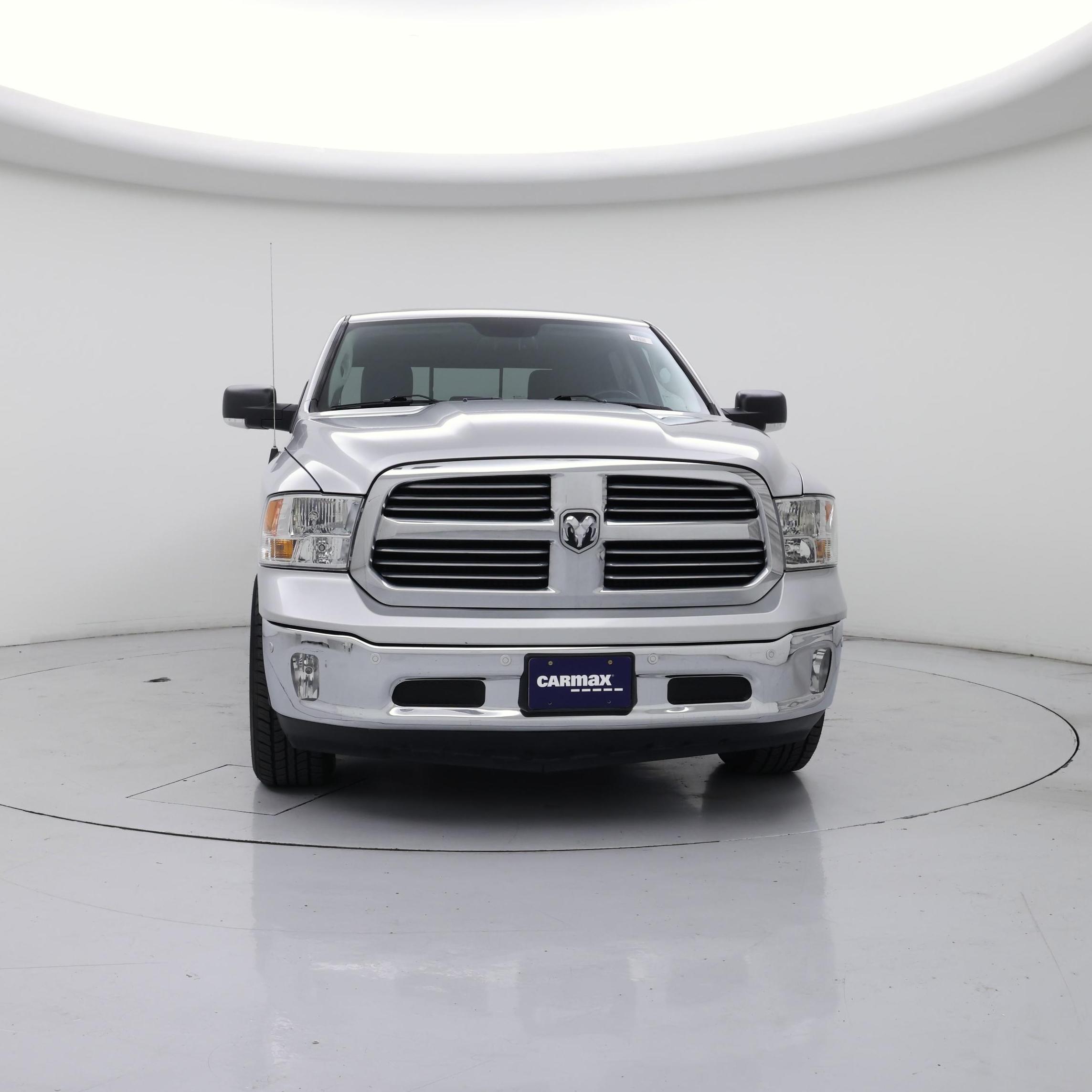 Thumbnail: 2019 RAM 1500 Classic - 5