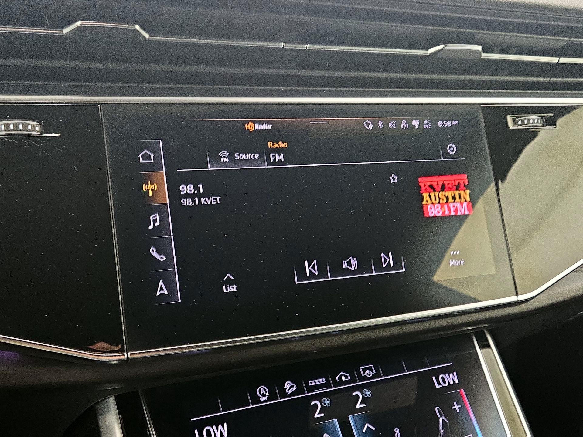 Thumbnail: 2021 Audi Q8 - 16