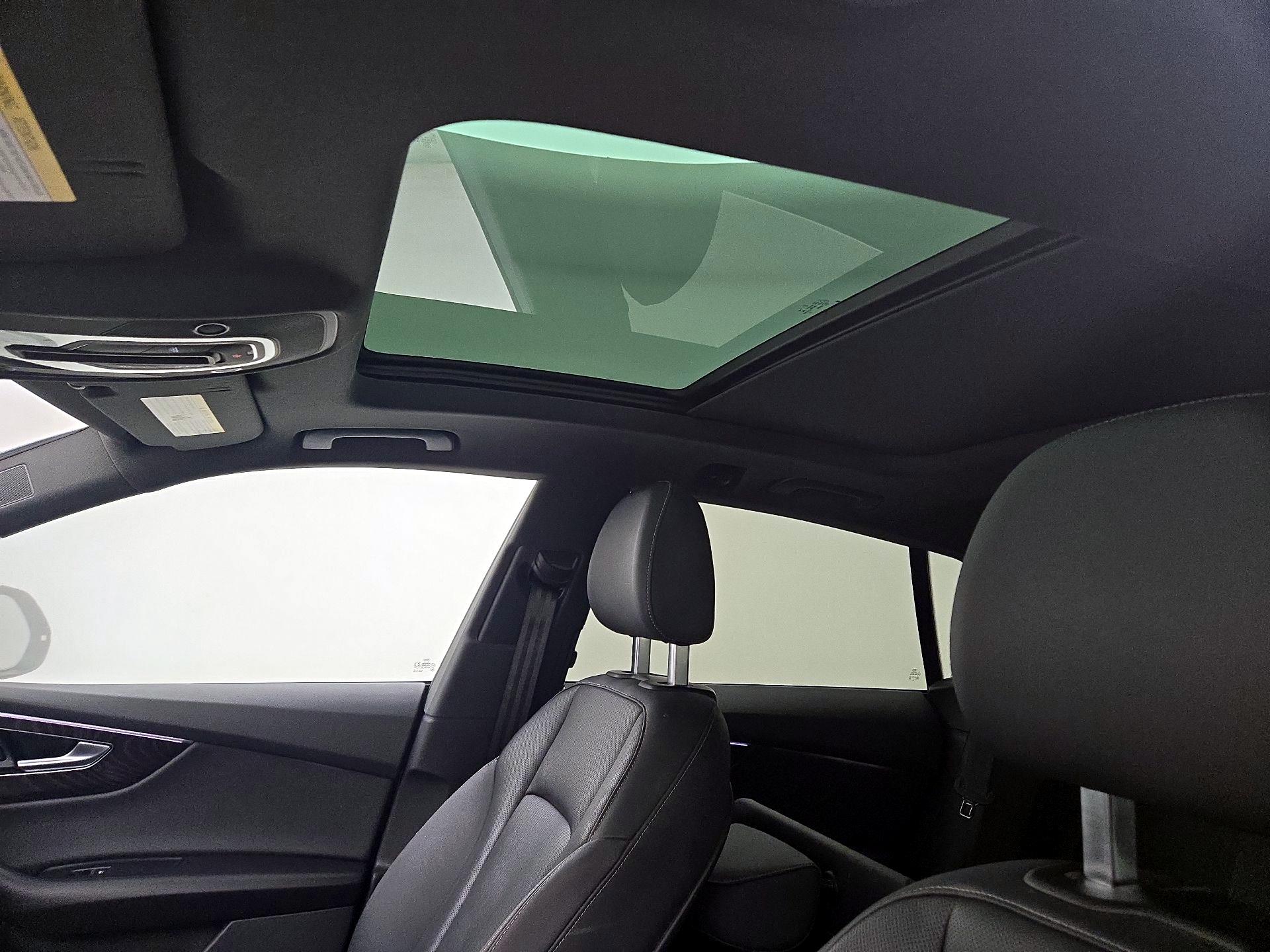 Thumbnail: 2021 Audi Q8 - 20