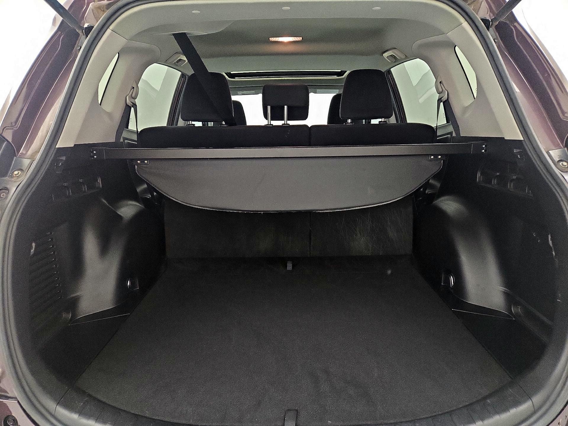 Thumbnail: 2018 Toyota RAV4 - 19