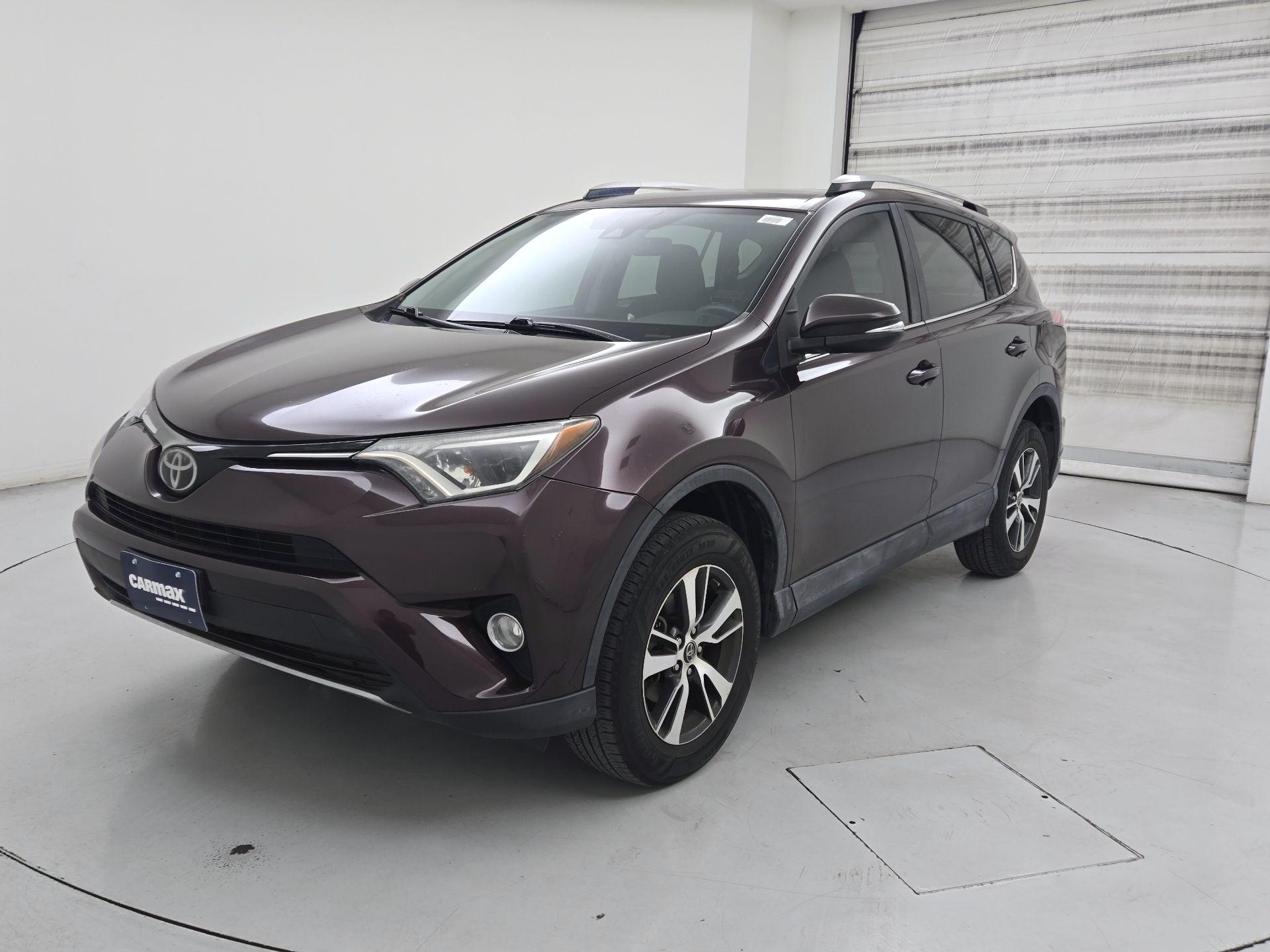 Thumbnail: 2018 Toyota RAV4 - 3
