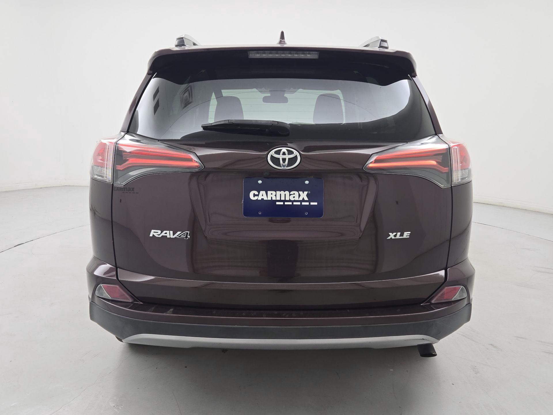 Thumbnail: 2018 Toyota RAV4 - 6