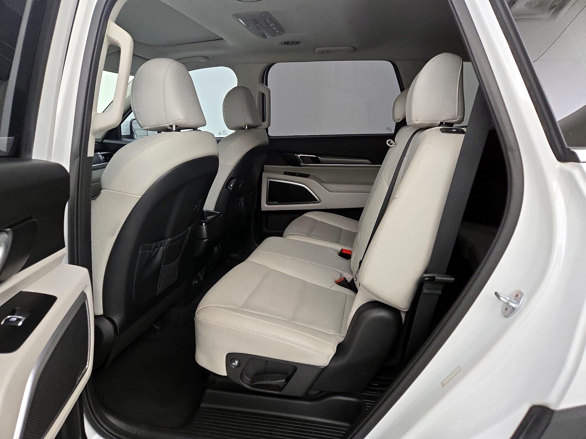 Thumbnail: 2020 Kia Telluride - 20