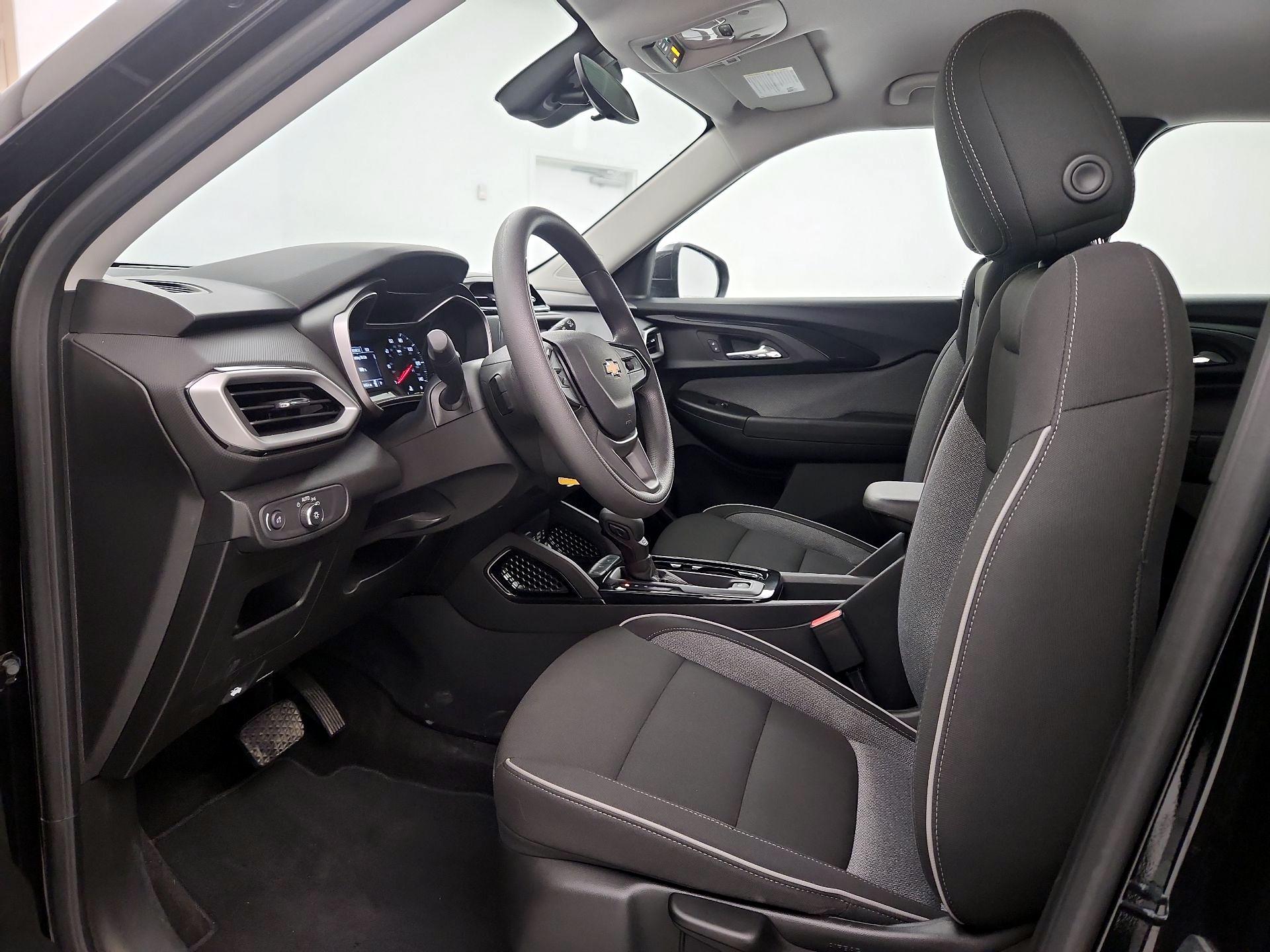 Thumbnail: 2023 Chevrolet TrailBlazer - 11