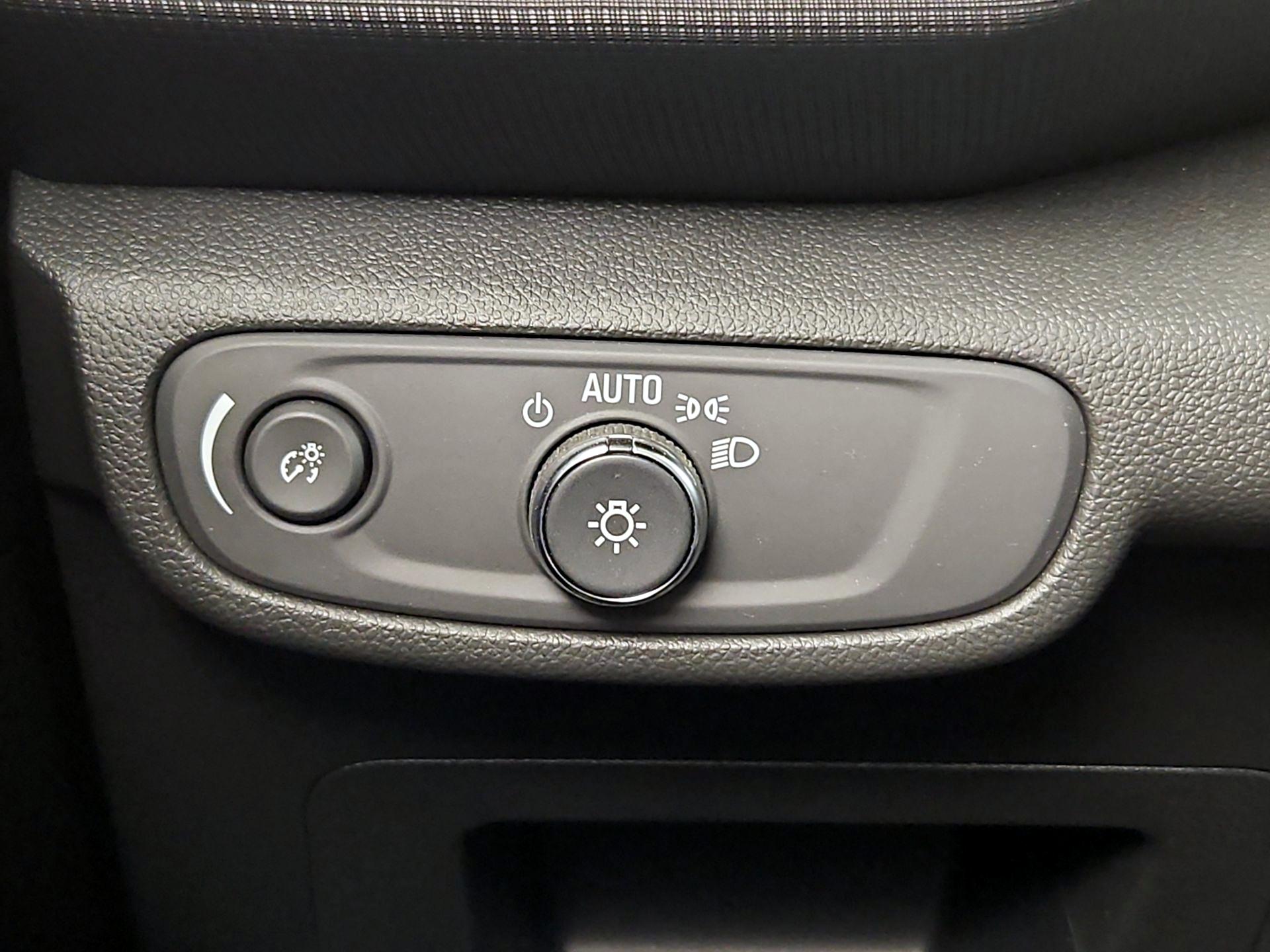 Thumbnail: 2023 Chevrolet TrailBlazer - 13