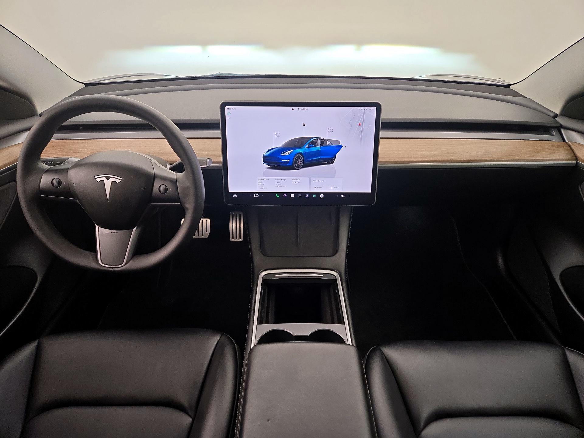 Thumbnail: 2023 Tesla Model 3 - 9
