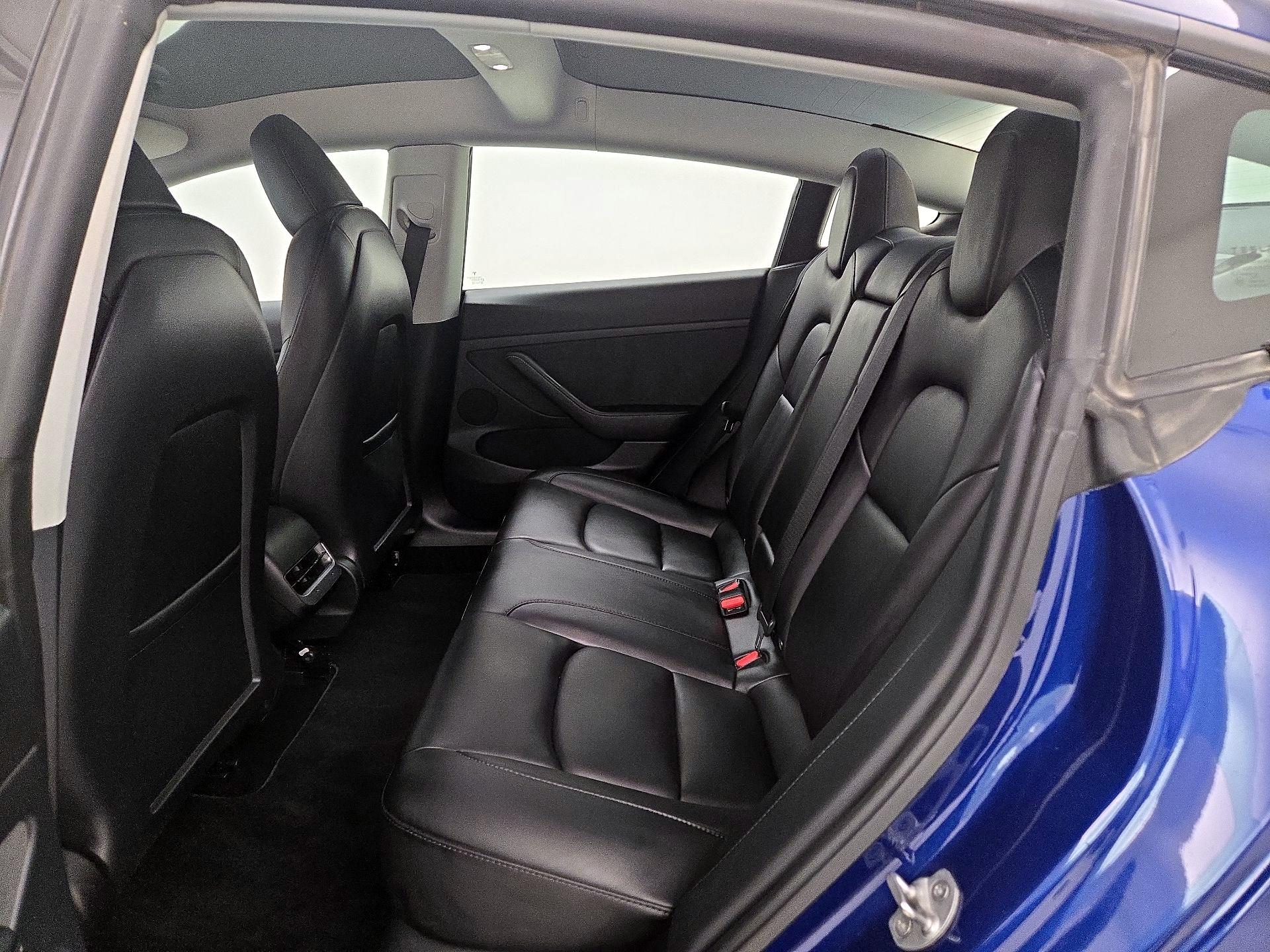 Thumbnail: 2023 Tesla Model 3 - 20