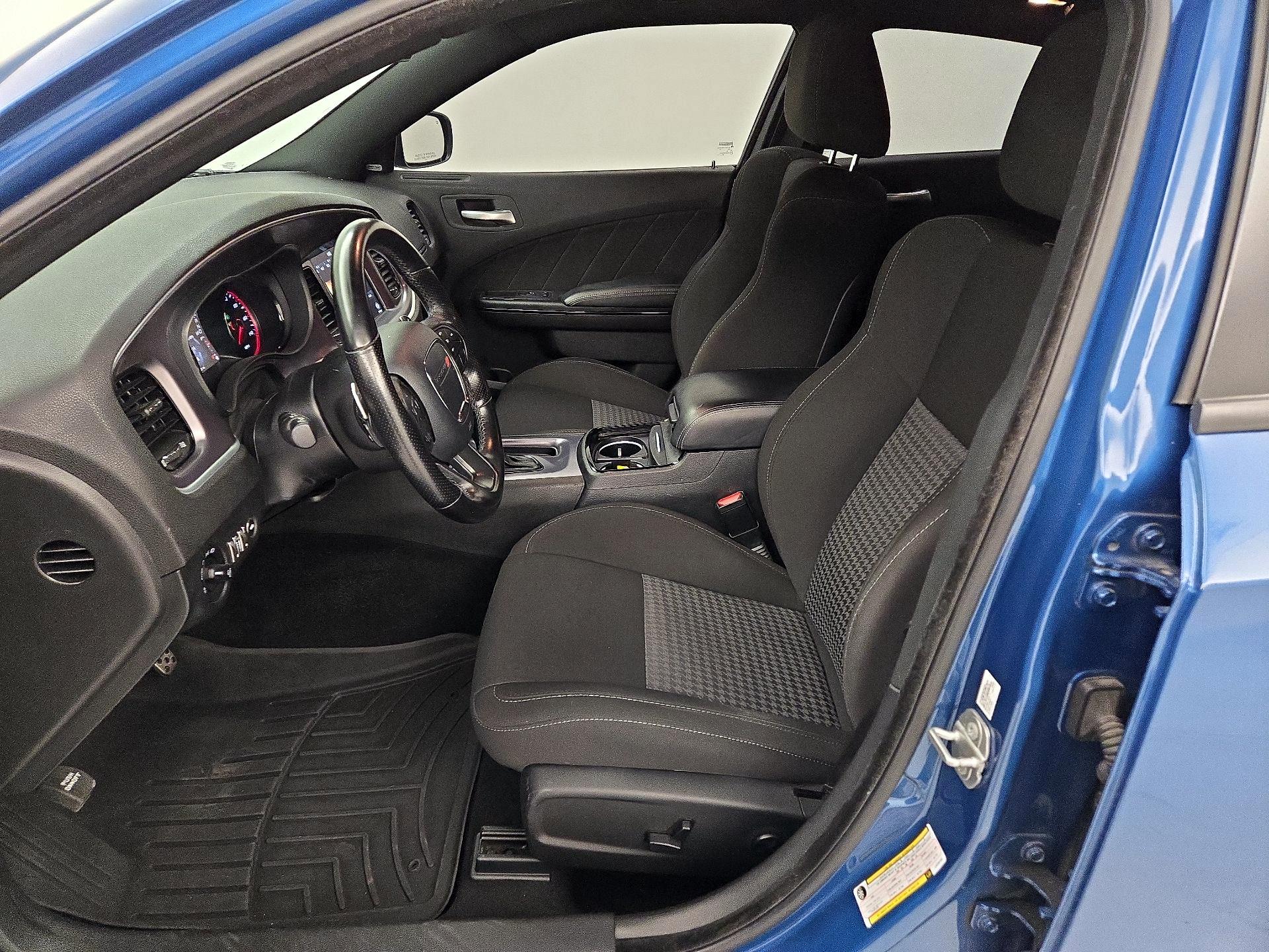 Thumbnail: 2020 Dodge Charger - 11