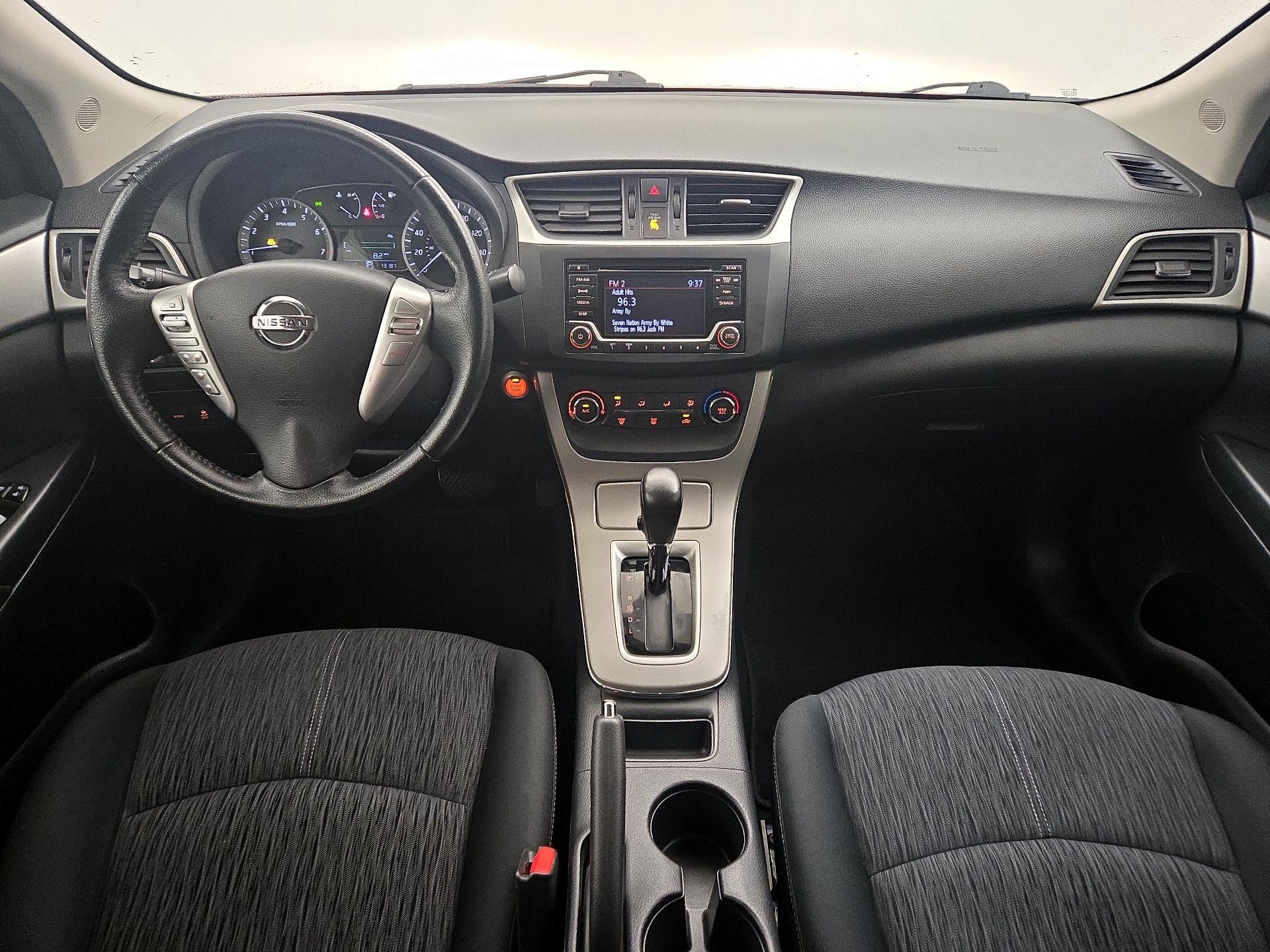 Thumbnail: 2015 Nissan Sentra - 9