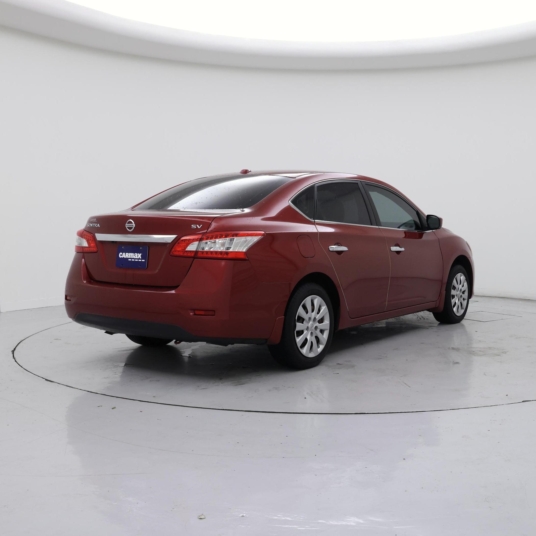 Thumbnail: 2015 Nissan Sentra - 8