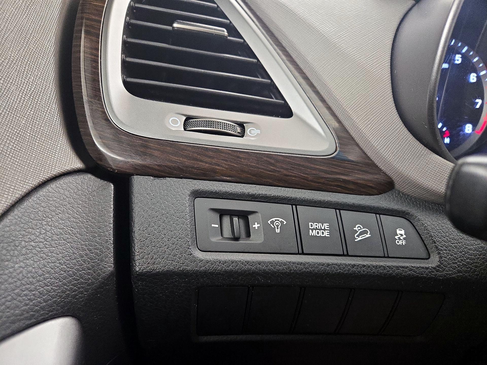 Thumbnail: 2017 Hyundai Santa Fe - 13