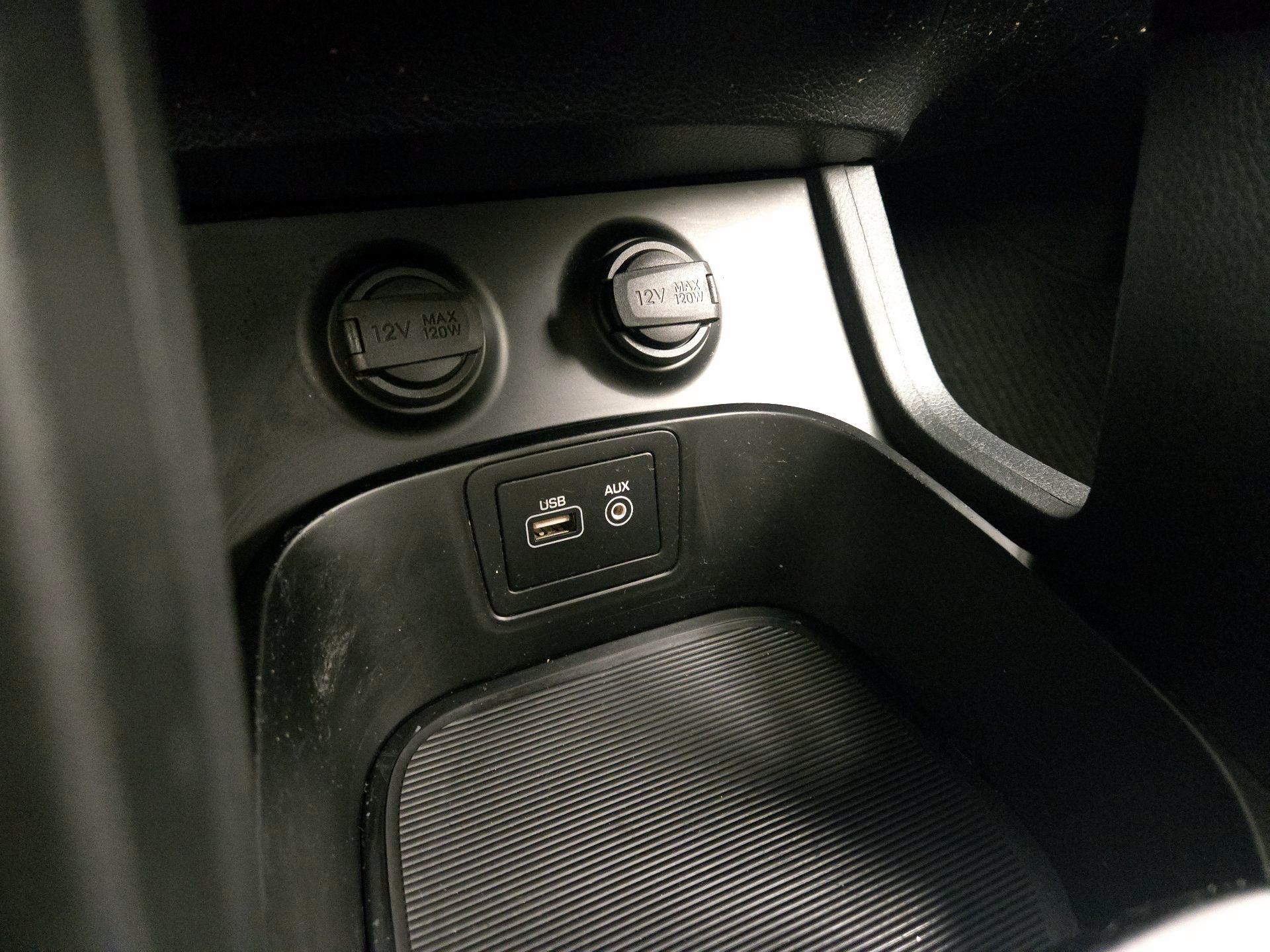 Thumbnail: 2017 Hyundai Santa Fe - 18