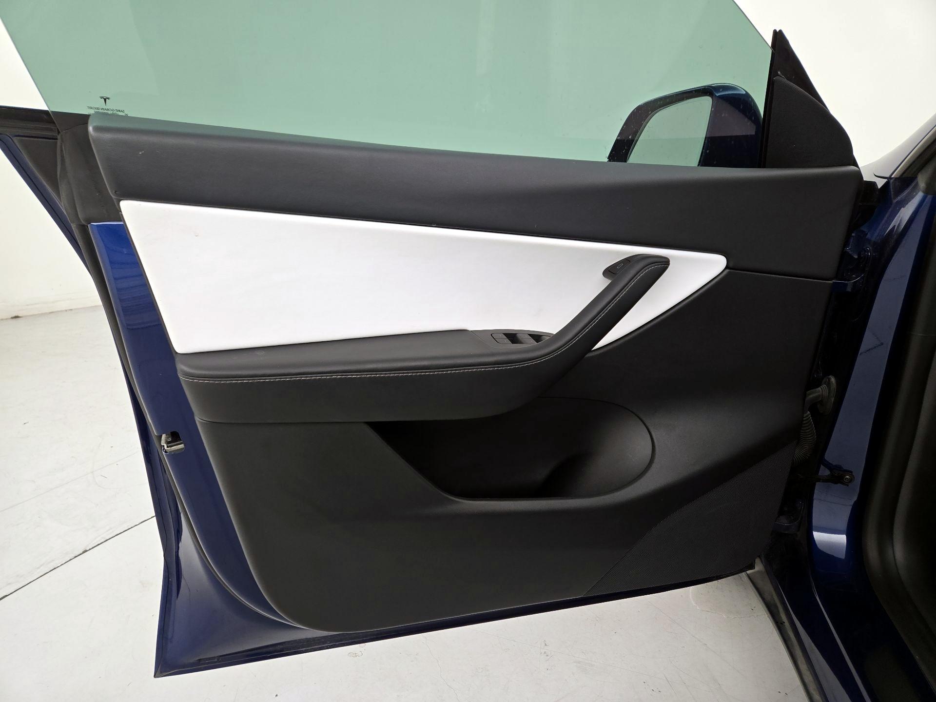 Thumbnail: 2021 Tesla Model Y - 12