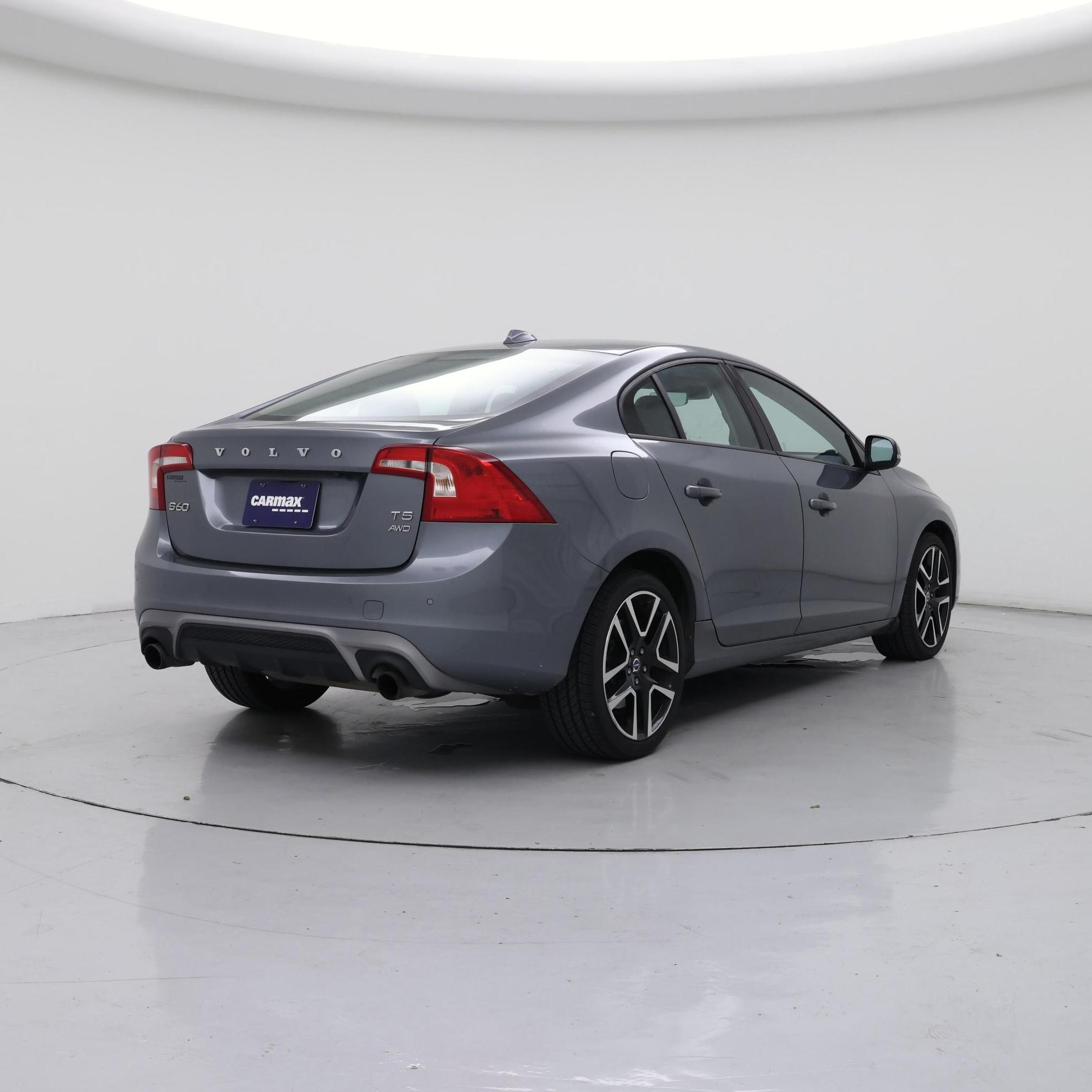 Thumbnail: 2017 Volvo S60 - 8