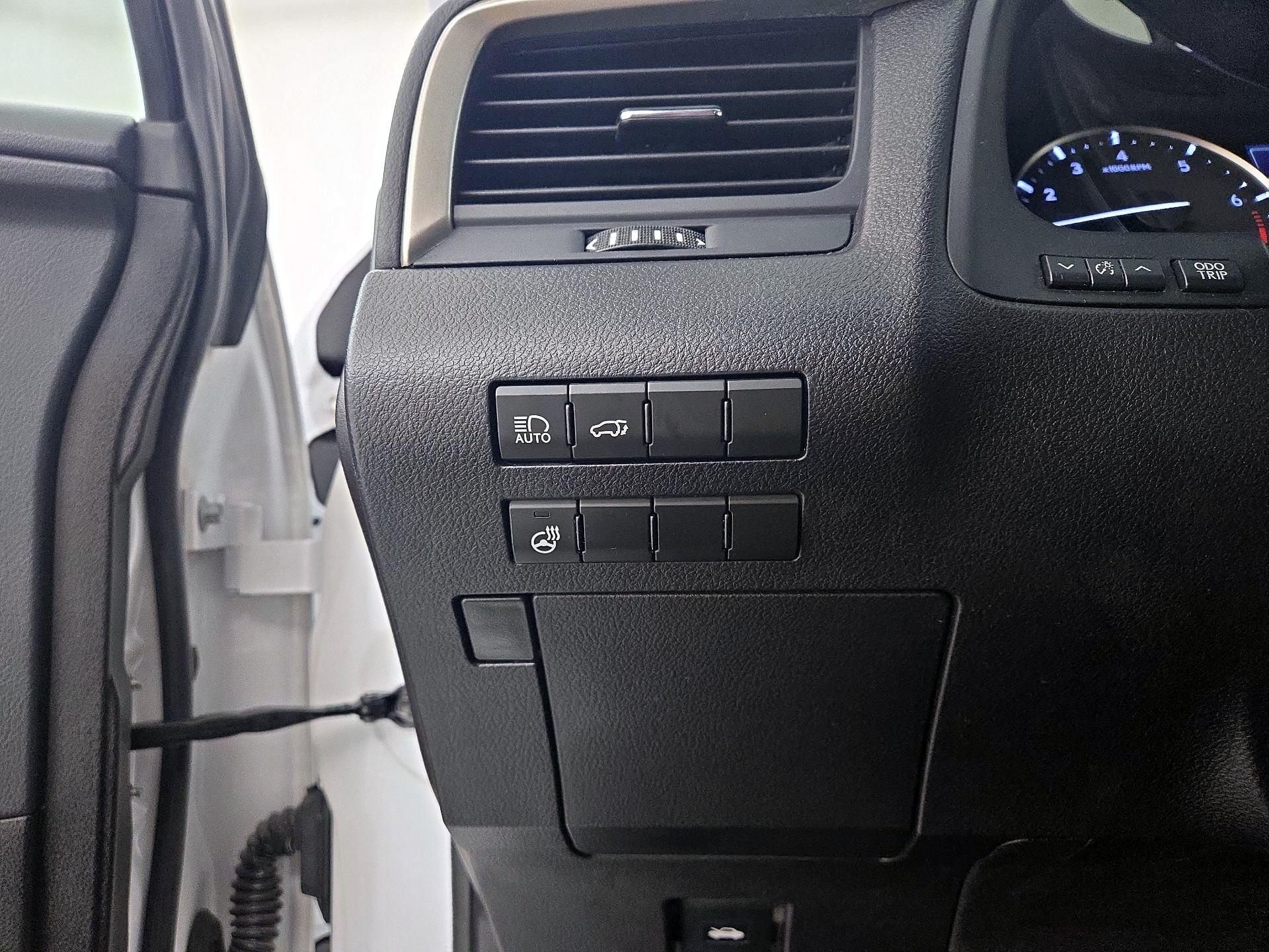 Thumbnail: 2017 Lexus RX - 13