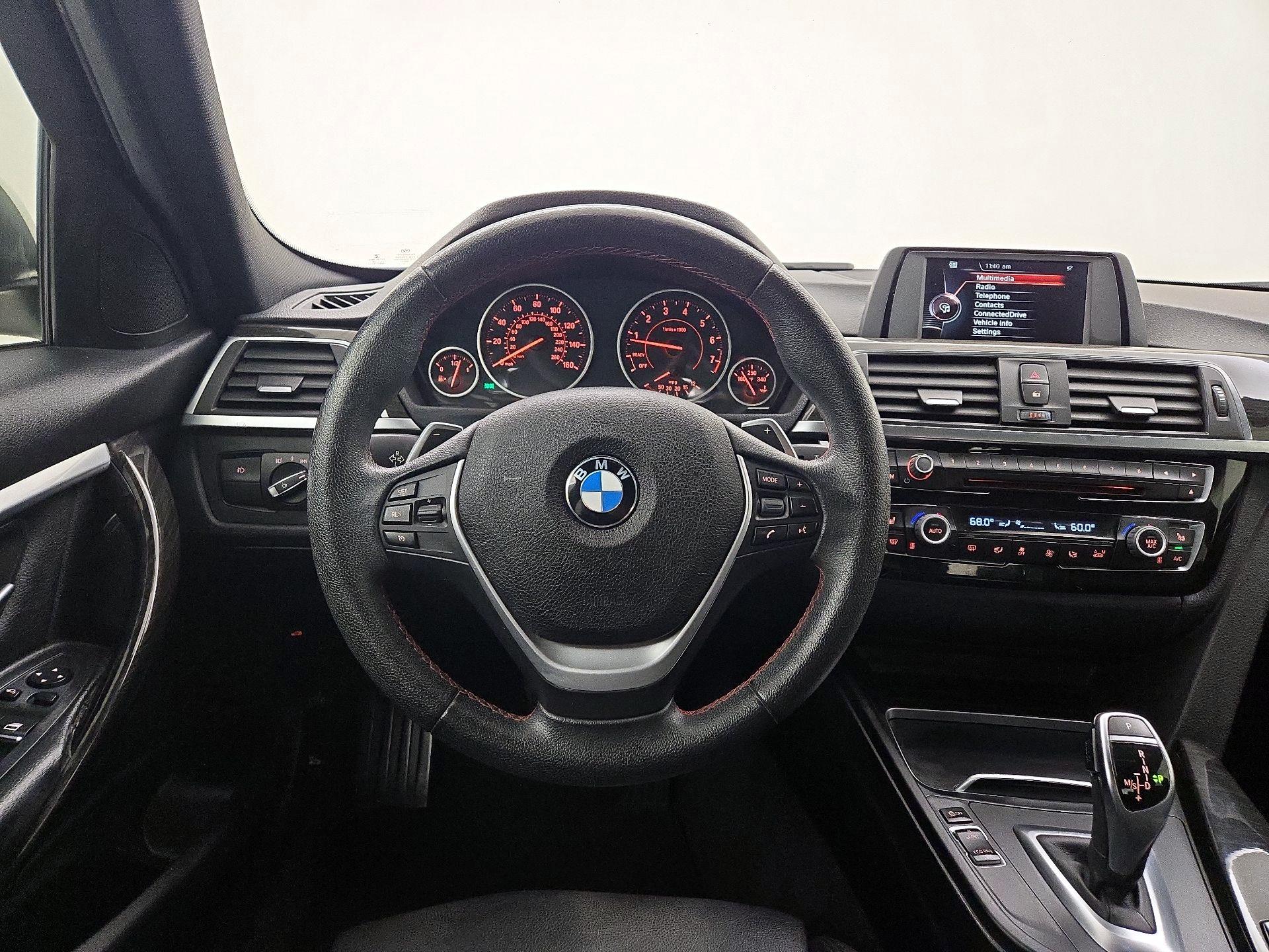 Thumbnail: 2016 BMW 3 Series - 10