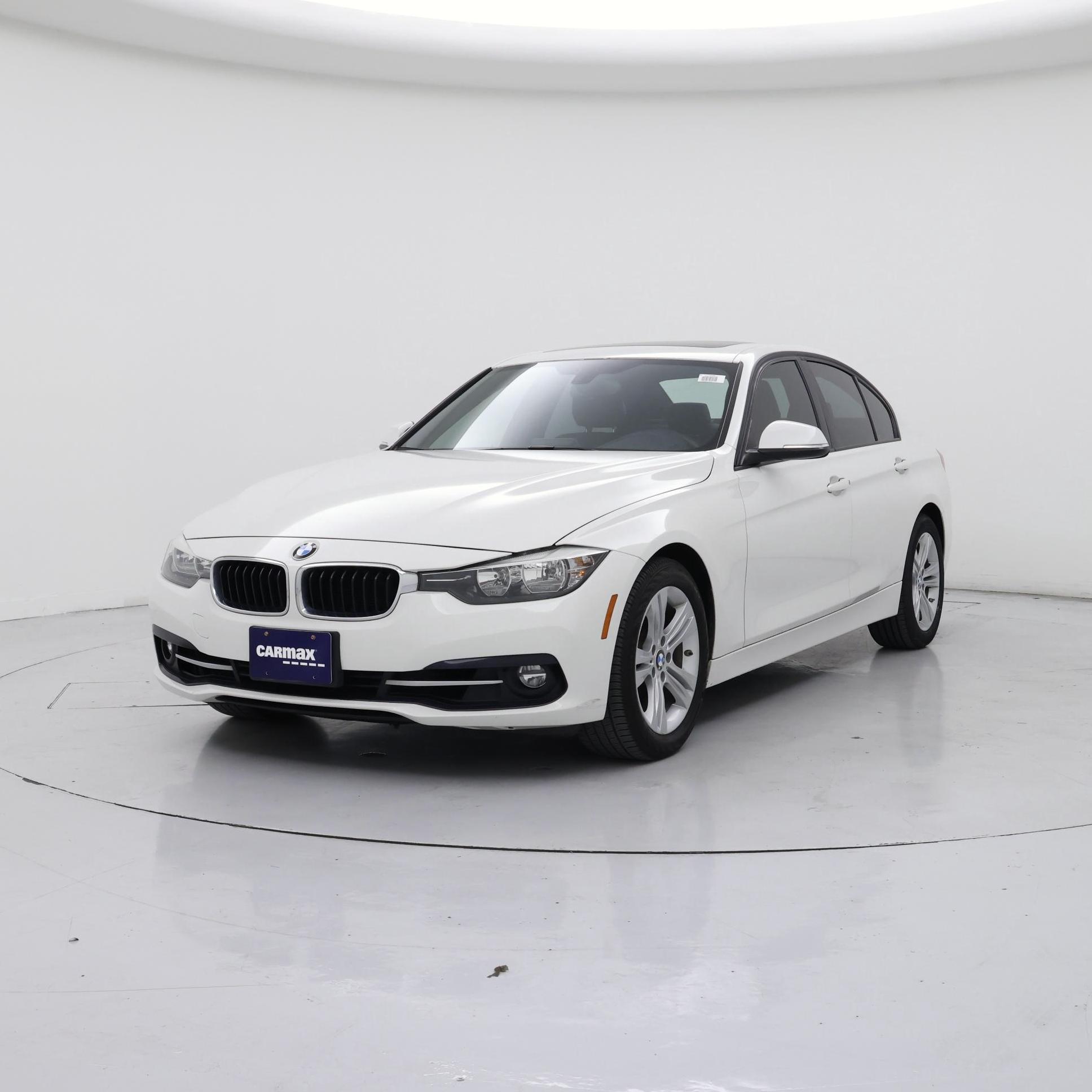 Thumbnail: 2016 BMW 3 Series - 4