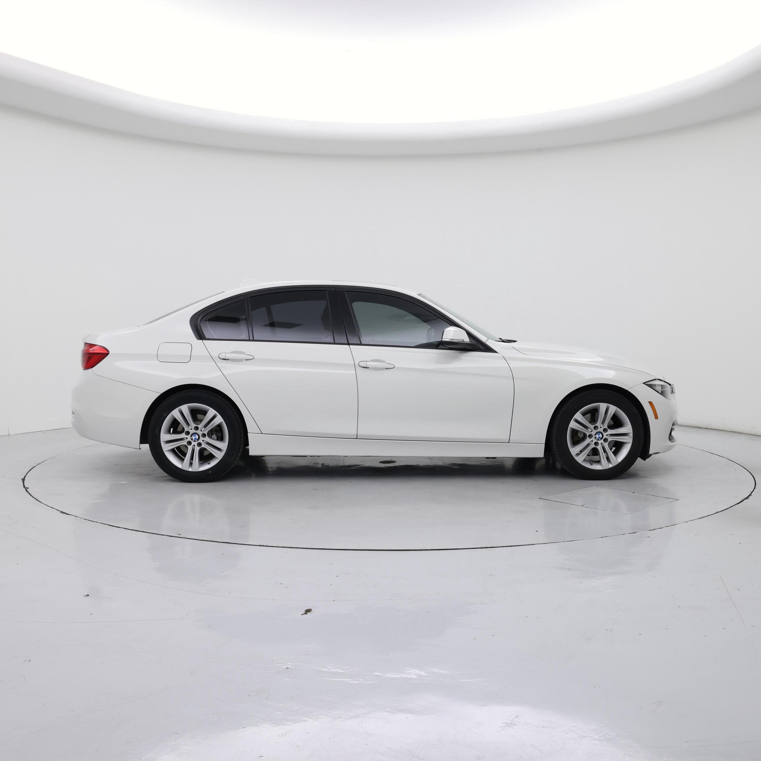 Thumbnail: 2016 BMW 3 Series - 7