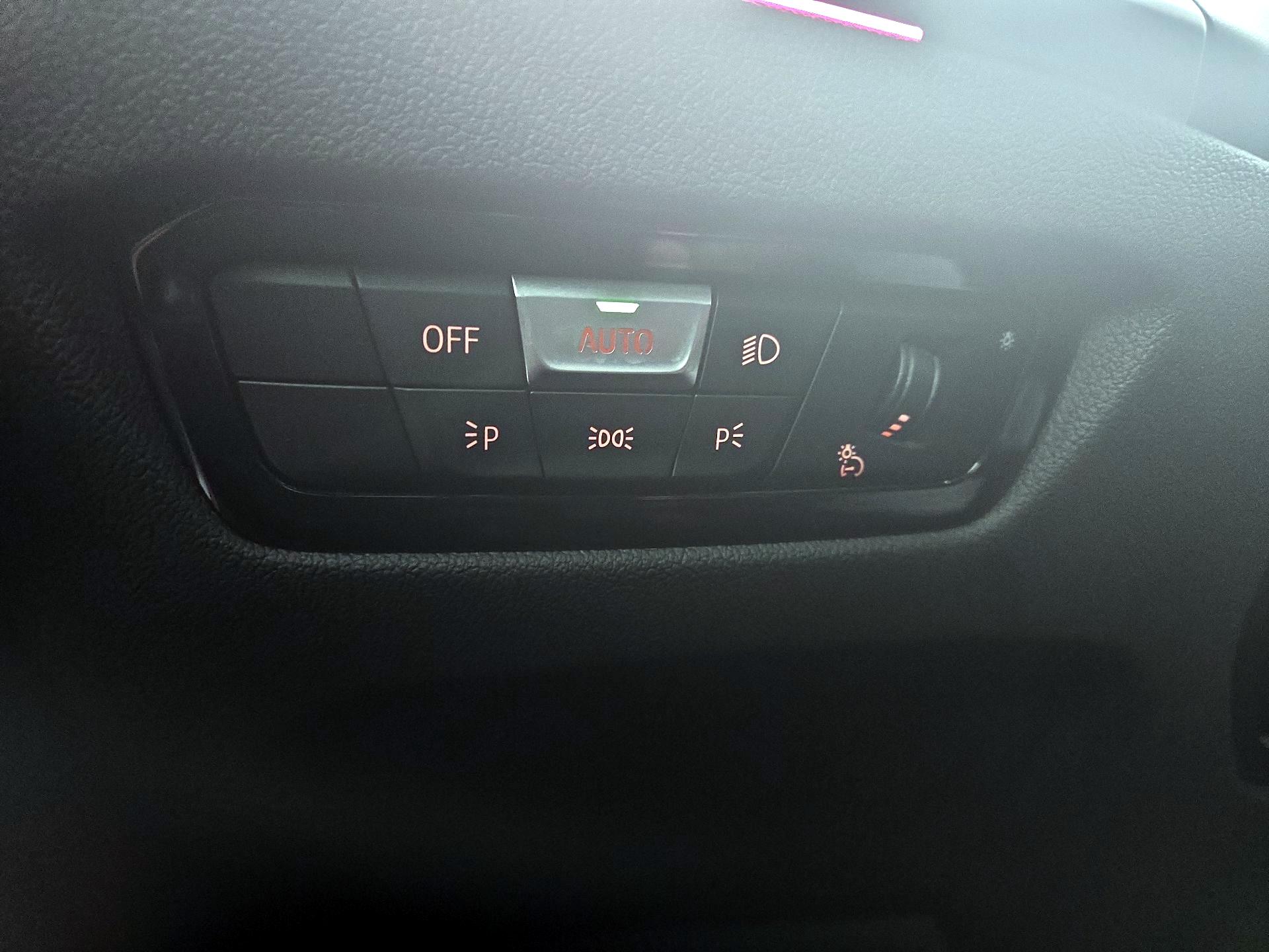 Thumbnail: 2023 BMW 3 Series - 13