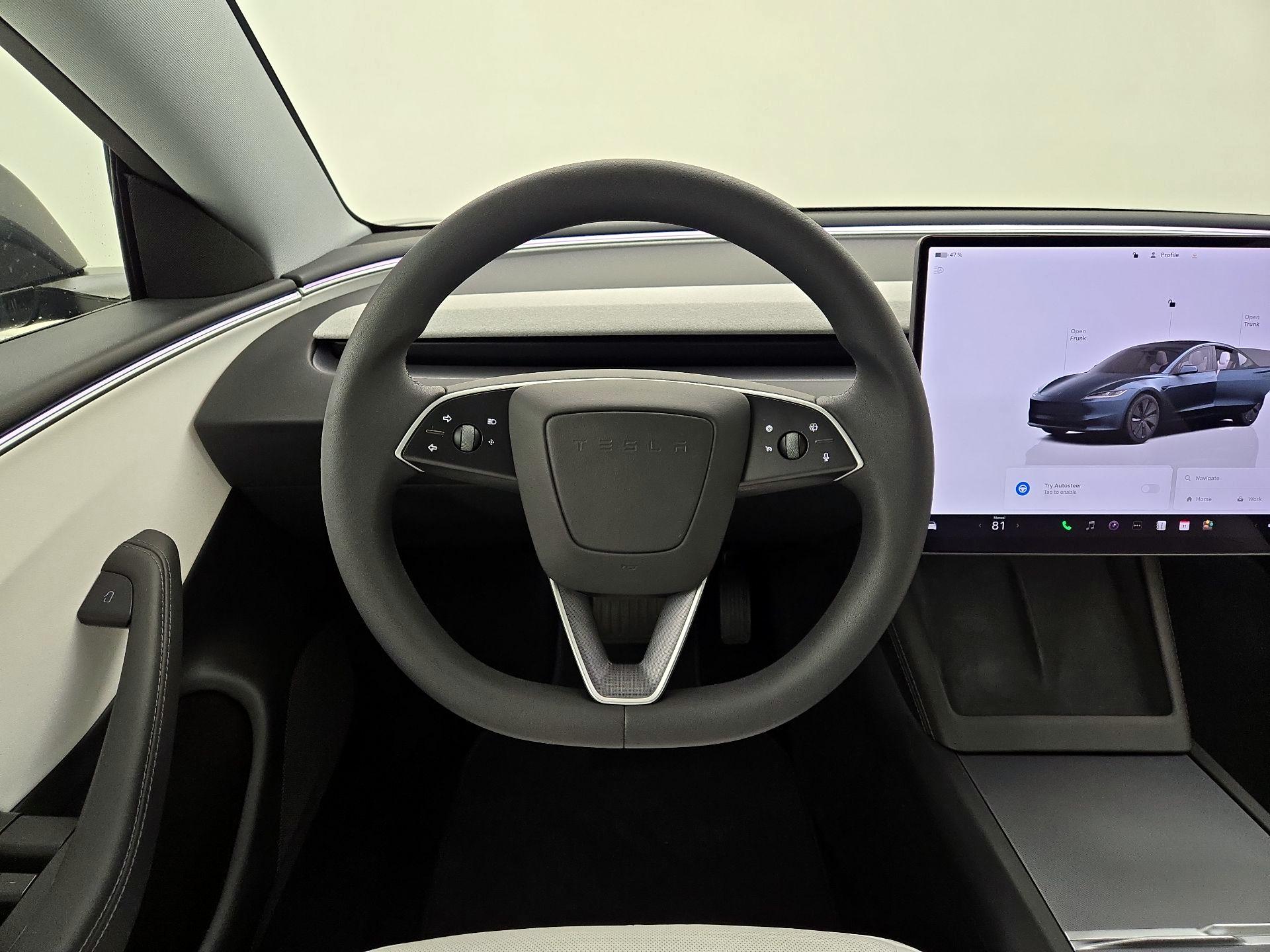 Thumbnail: 2025 Tesla Model 3 - 10