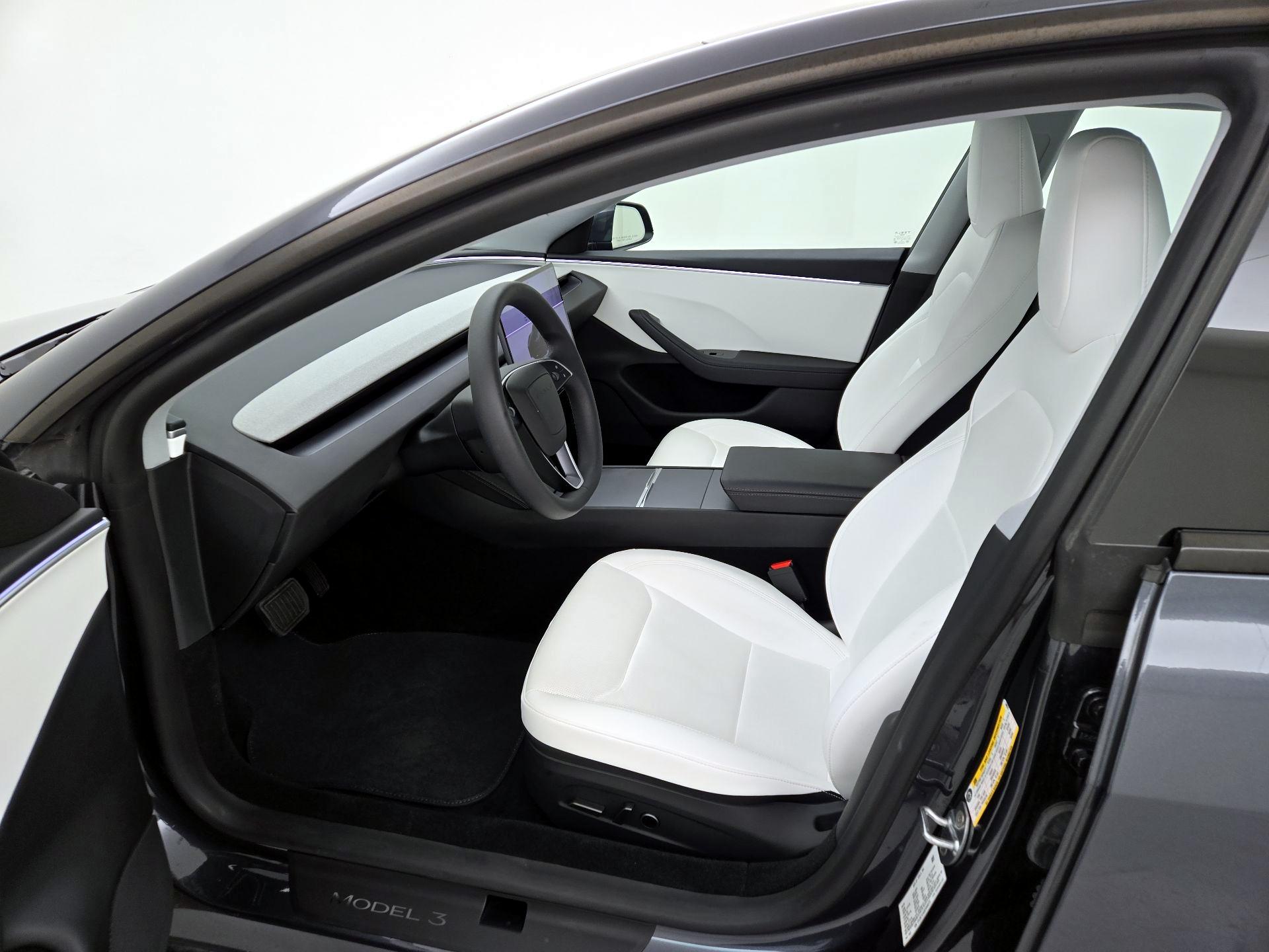 Thumbnail: 2025 Tesla Model 3 - 11