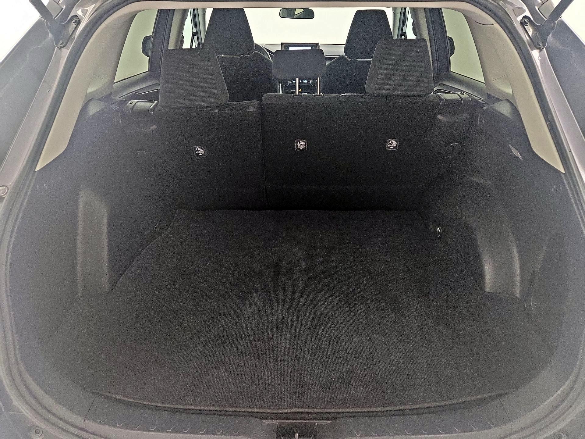 Thumbnail: 2021 Toyota RAV4 - 20