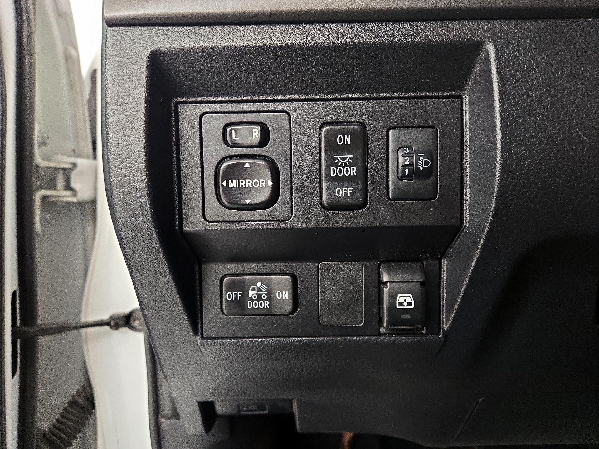 Thumbnail: 2017 Toyota Tundra - 13