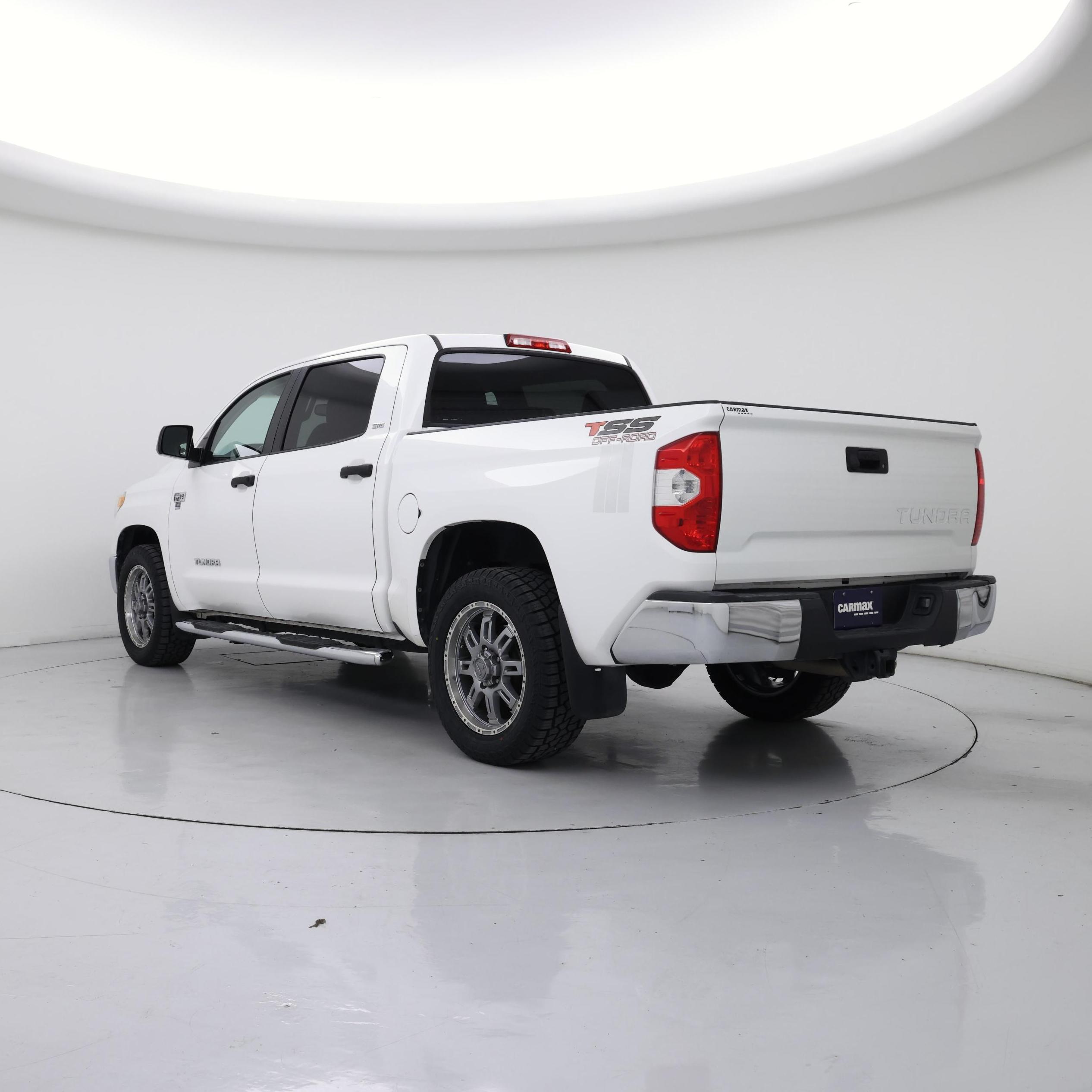 Thumbnail: 2017 Toyota Tundra - 2