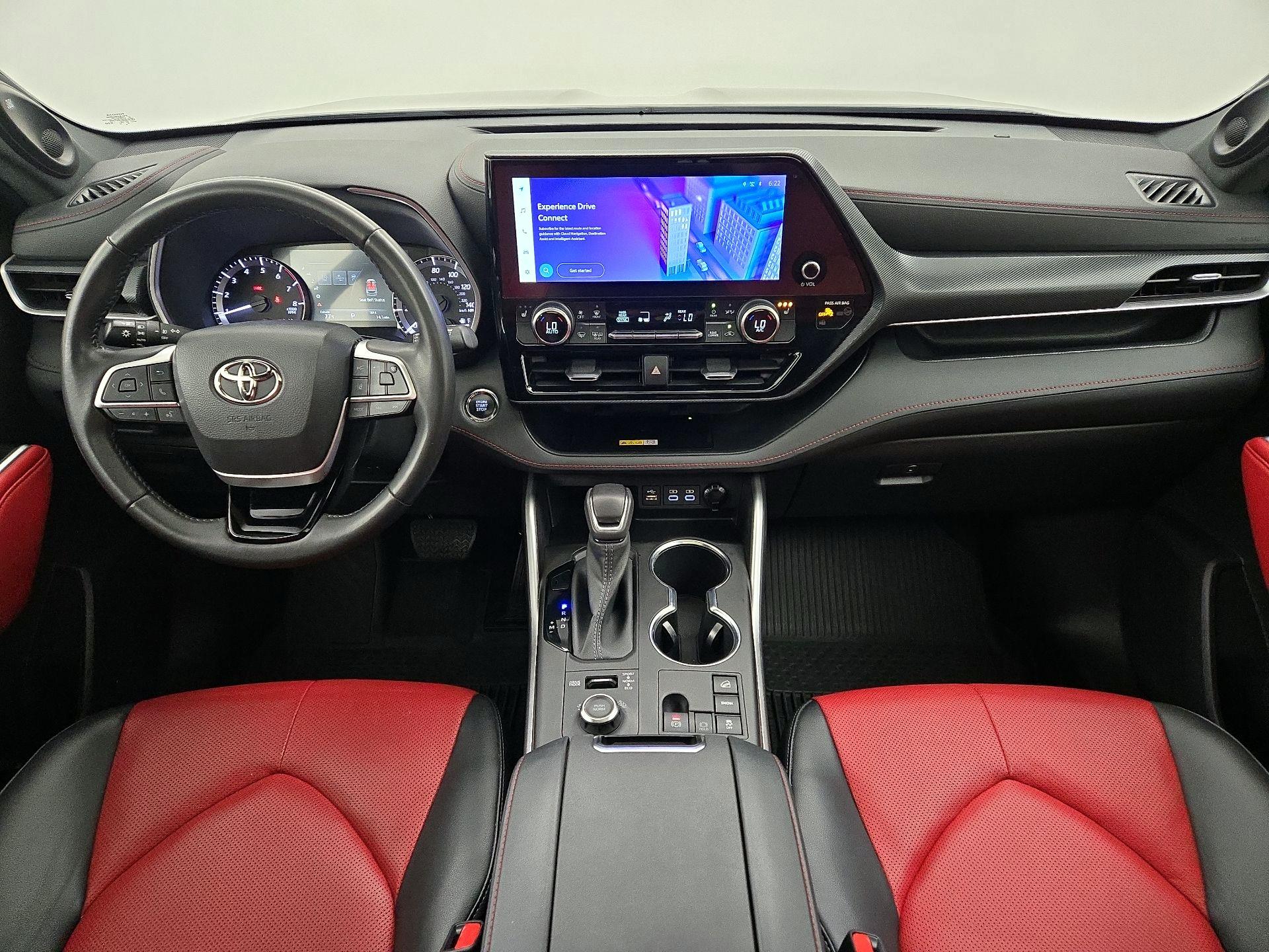 Thumbnail: 2023 Toyota Highlander - 9