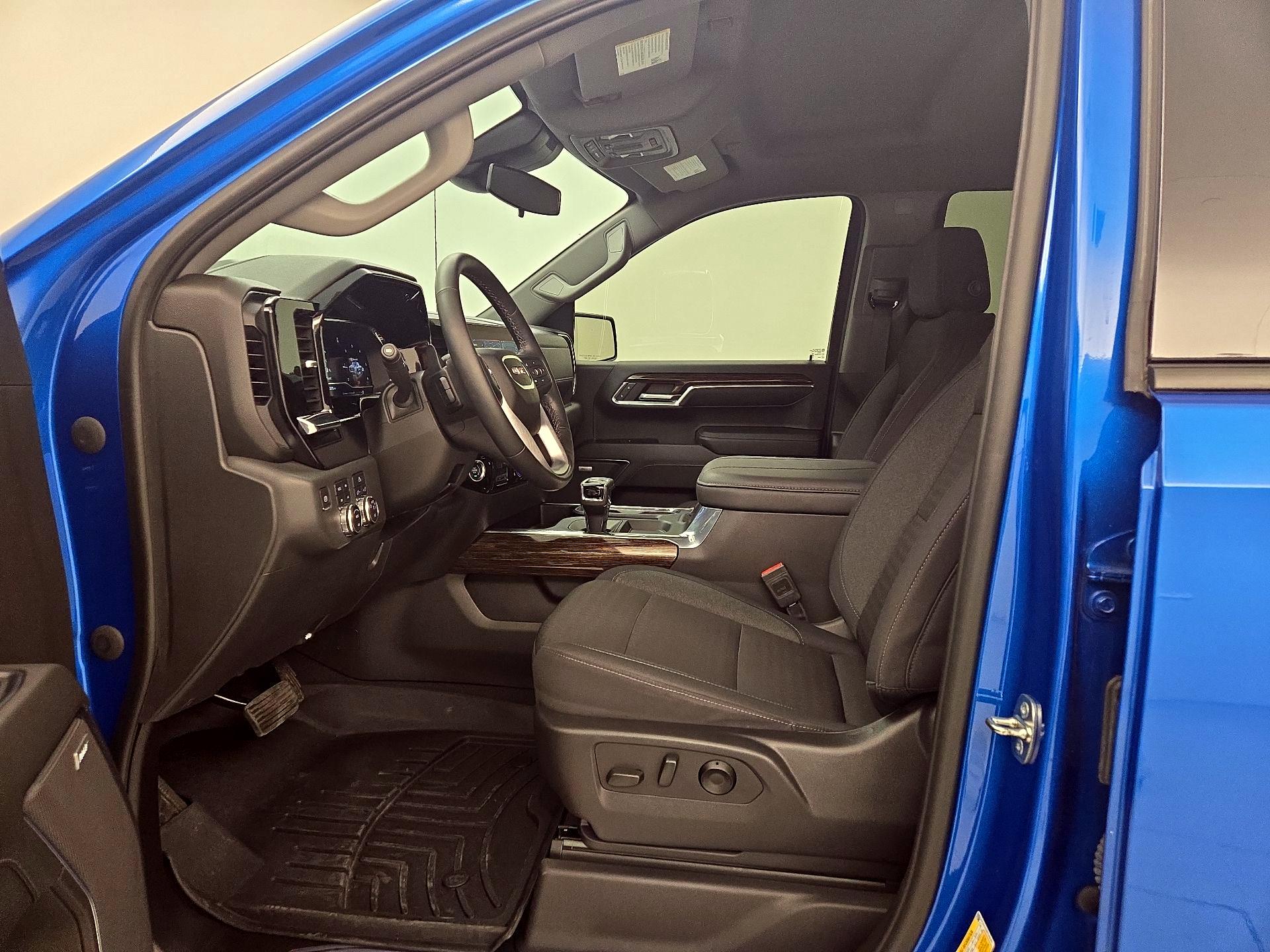 Thumbnail: 2023 GMC Sierra 1500 - 11