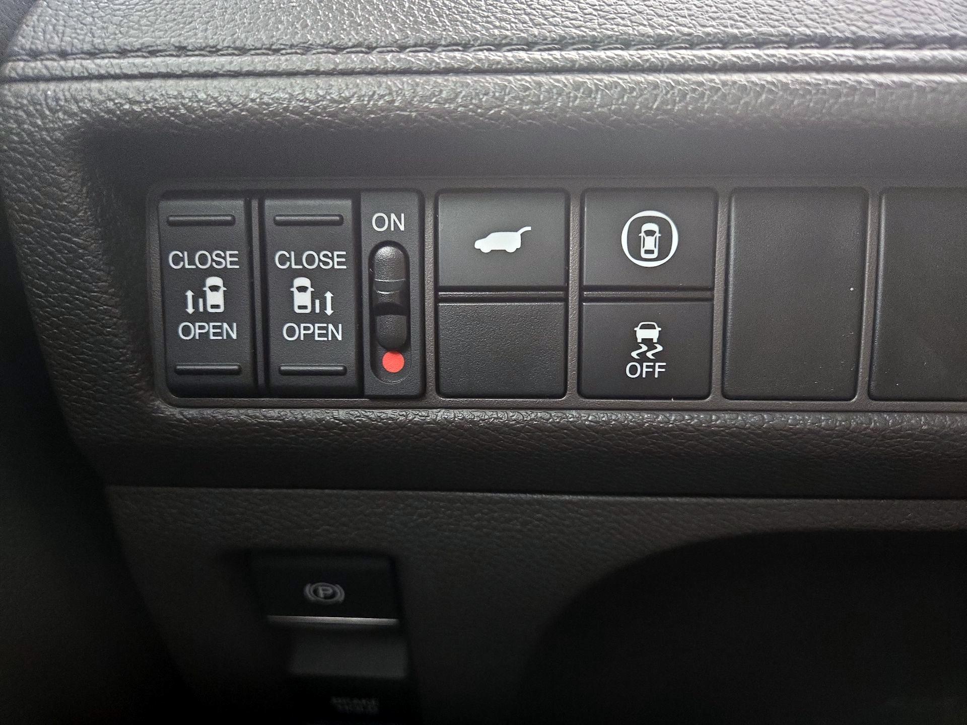 Thumbnail: 2022 Honda Odyssey - 13