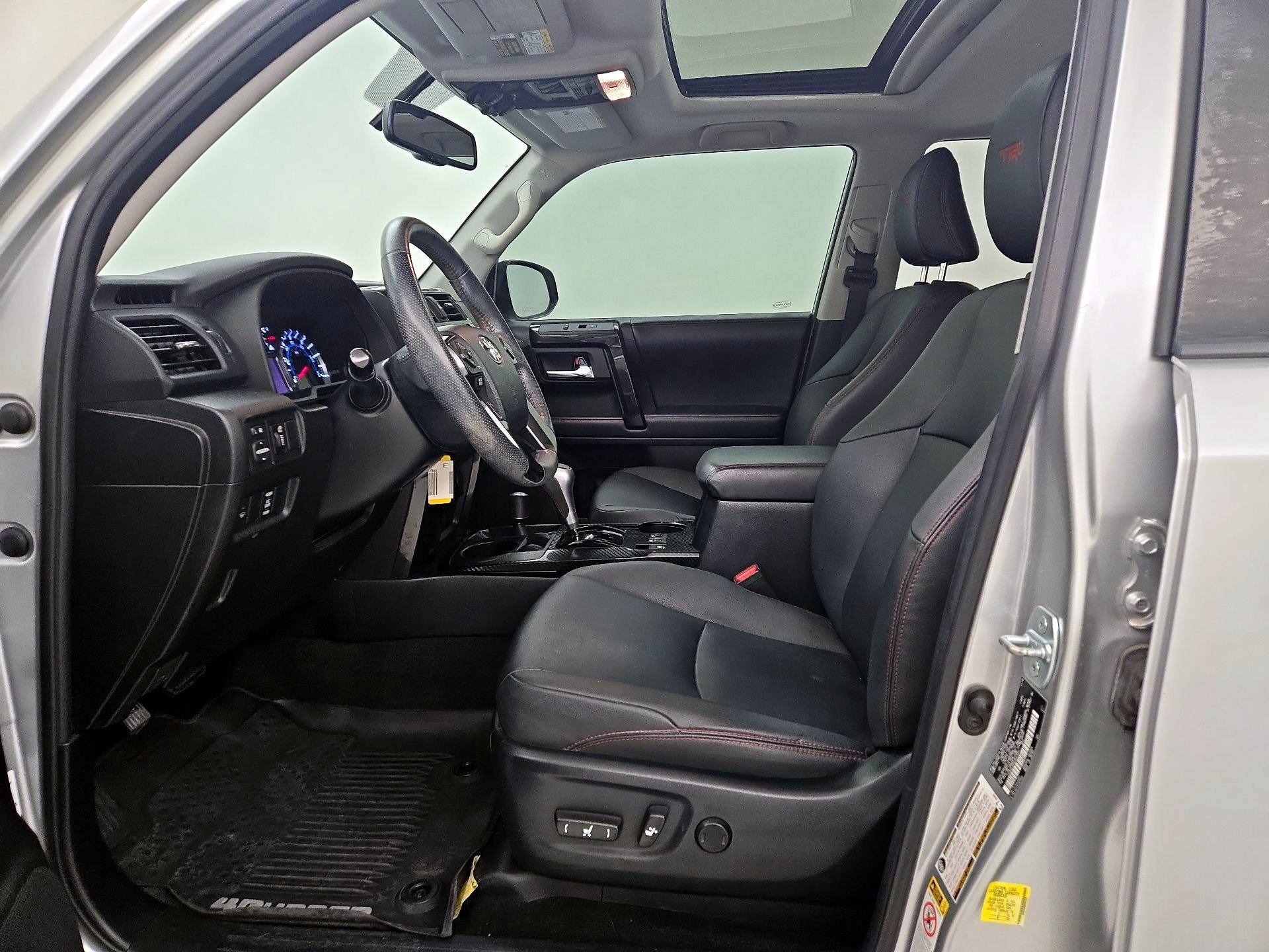 Thumbnail: 2019 Toyota 4Runner - 11