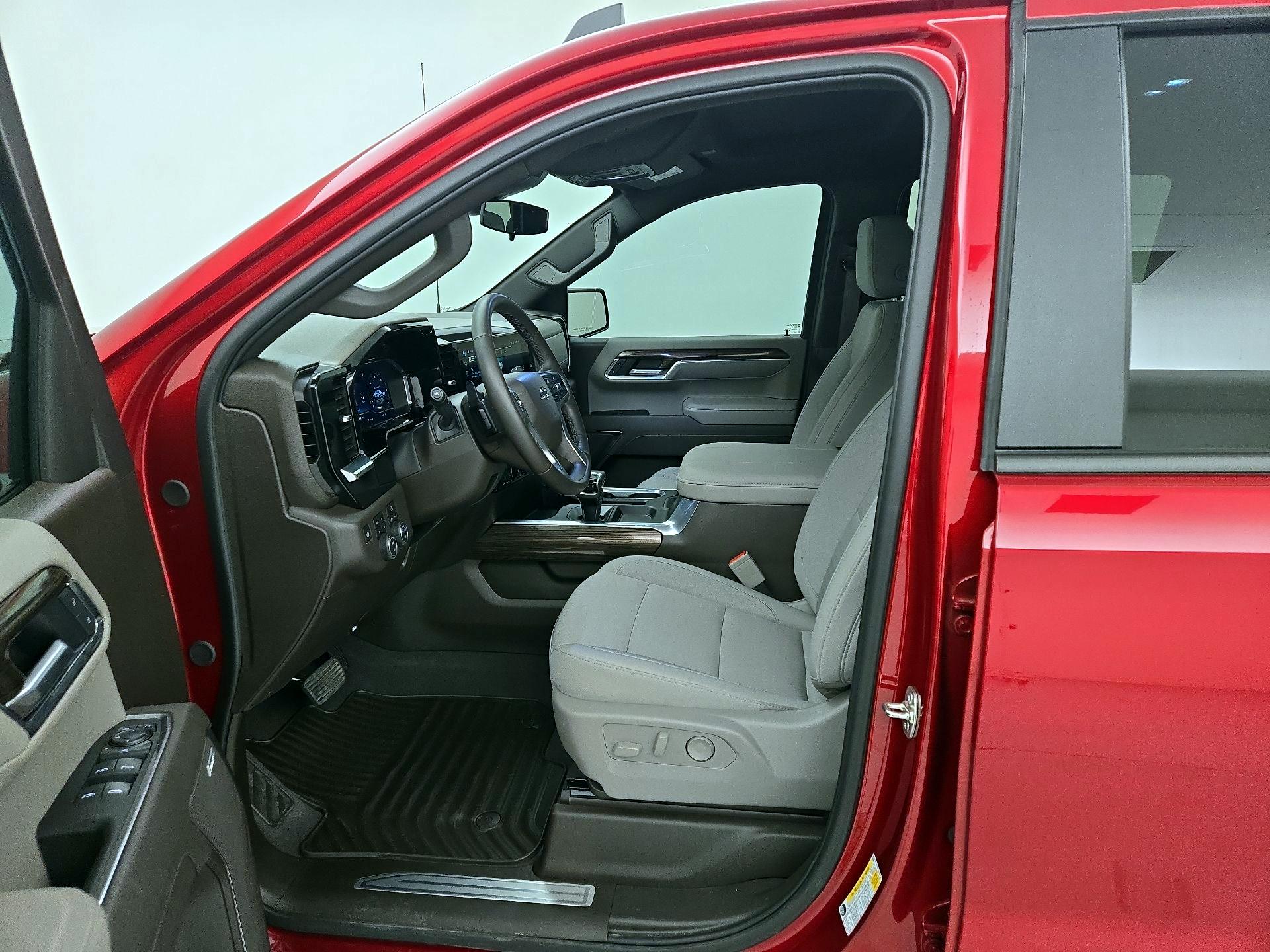 Thumbnail: 2025 Chevrolet Silverado 1500 - 11