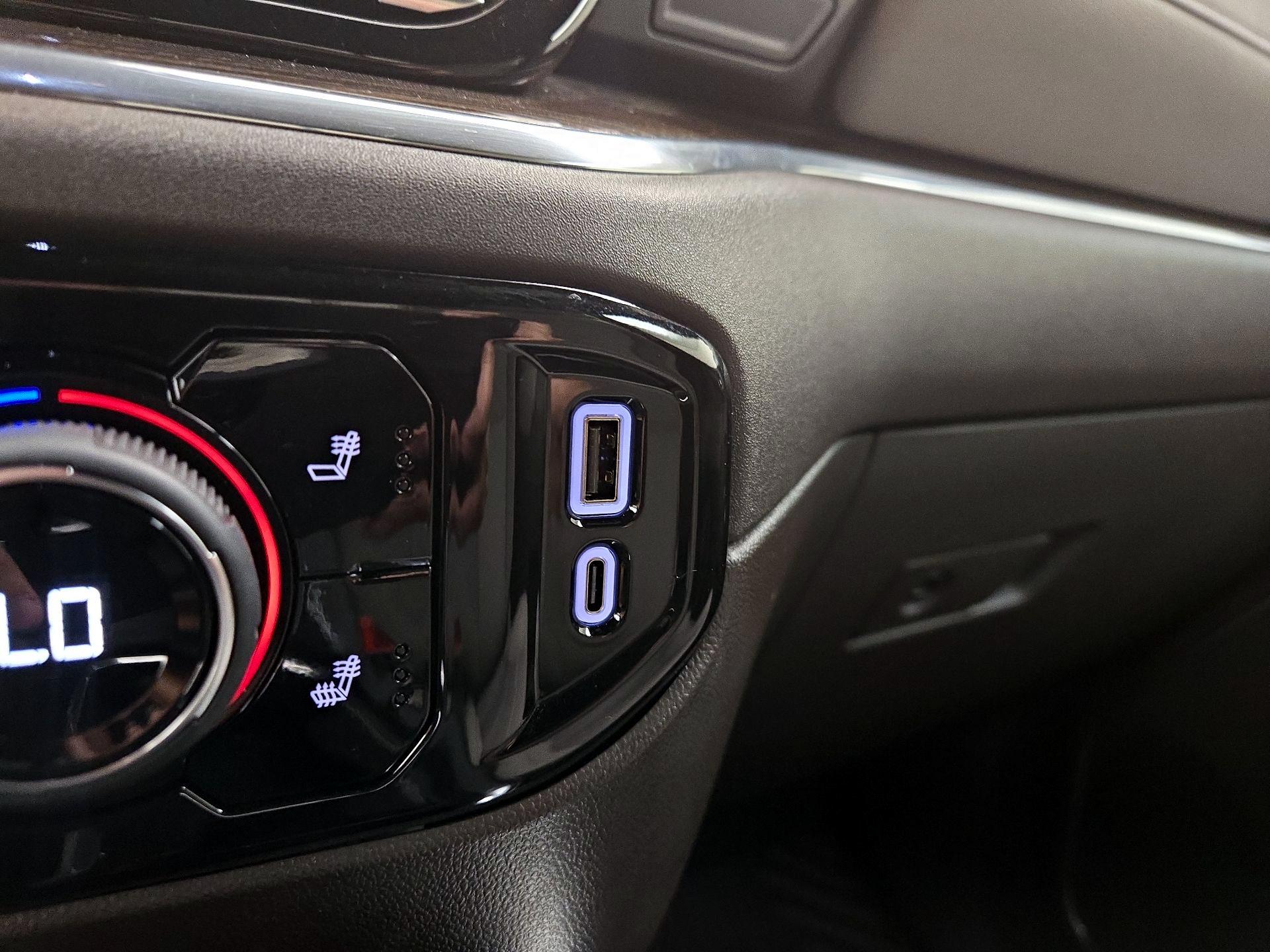 Thumbnail: 2025 Chevrolet Silverado 1500 - 18