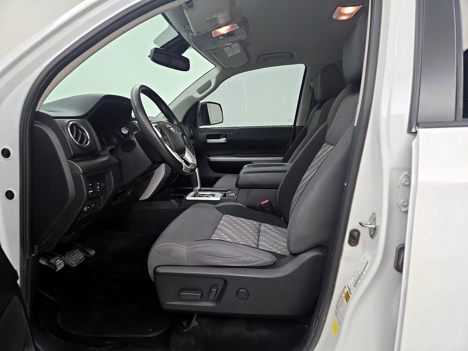 Thumbnail: 2021 Toyota Tundra - 9