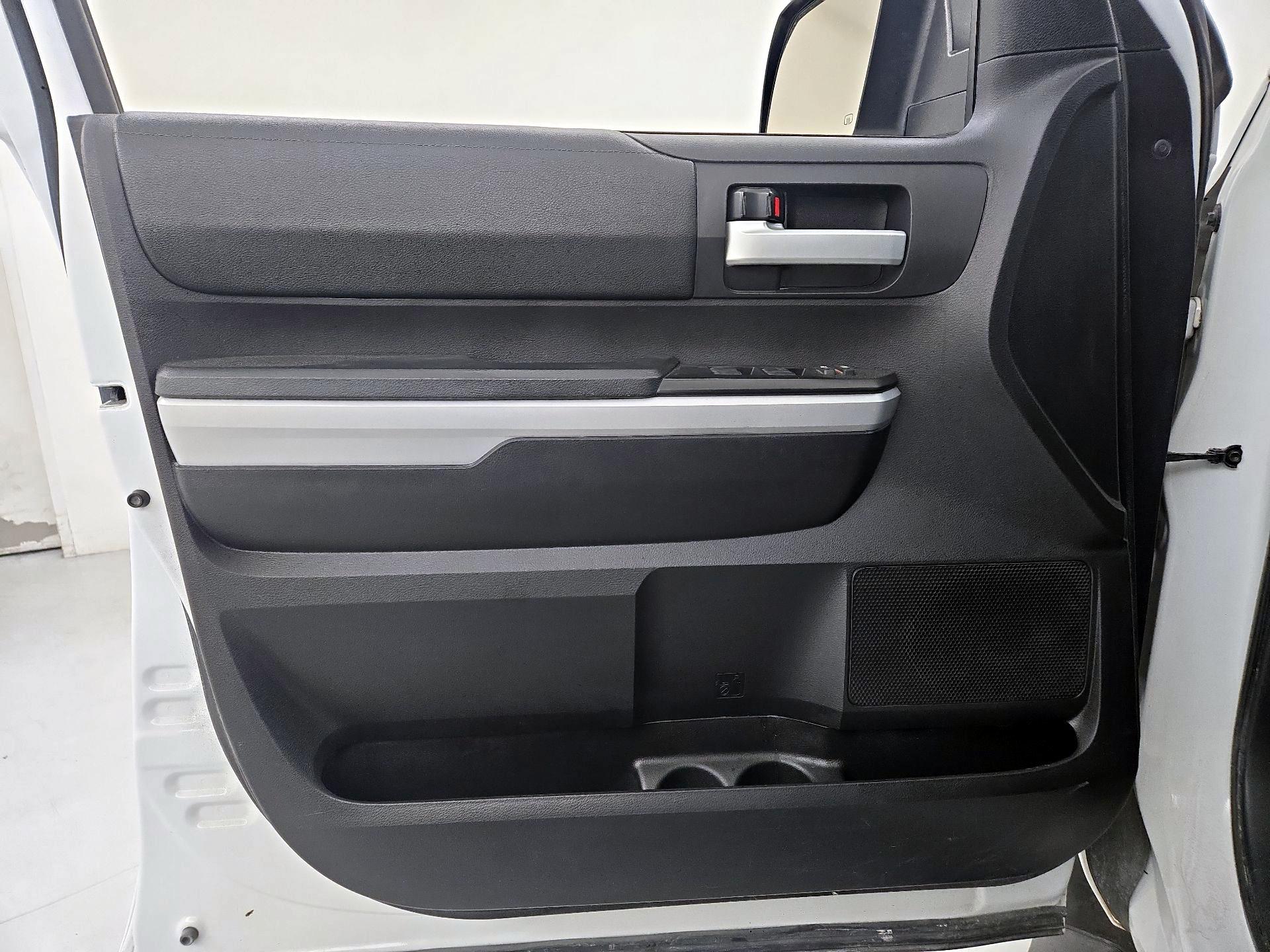 Thumbnail: 2021 Toyota Tundra - 10