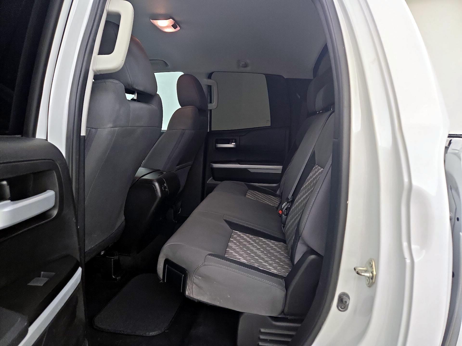 Thumbnail: 2021 Toyota Tundra - 17