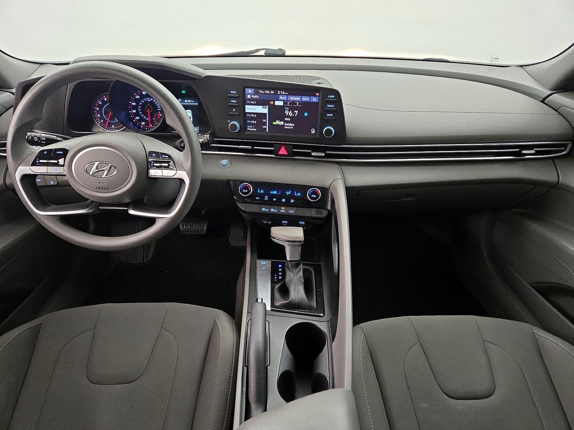 Thumbnail: 2022 Hyundai Elantra - 9