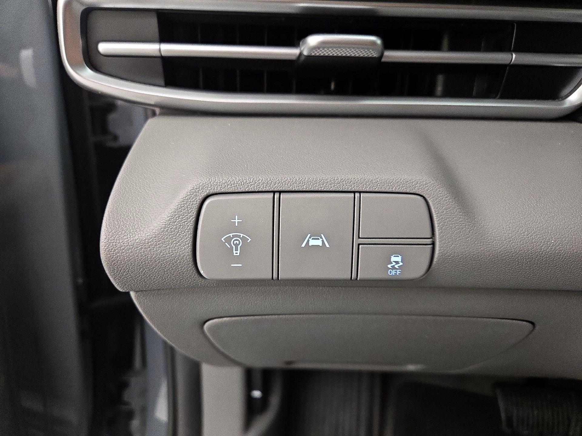 Thumbnail: 2022 Hyundai Elantra - 13