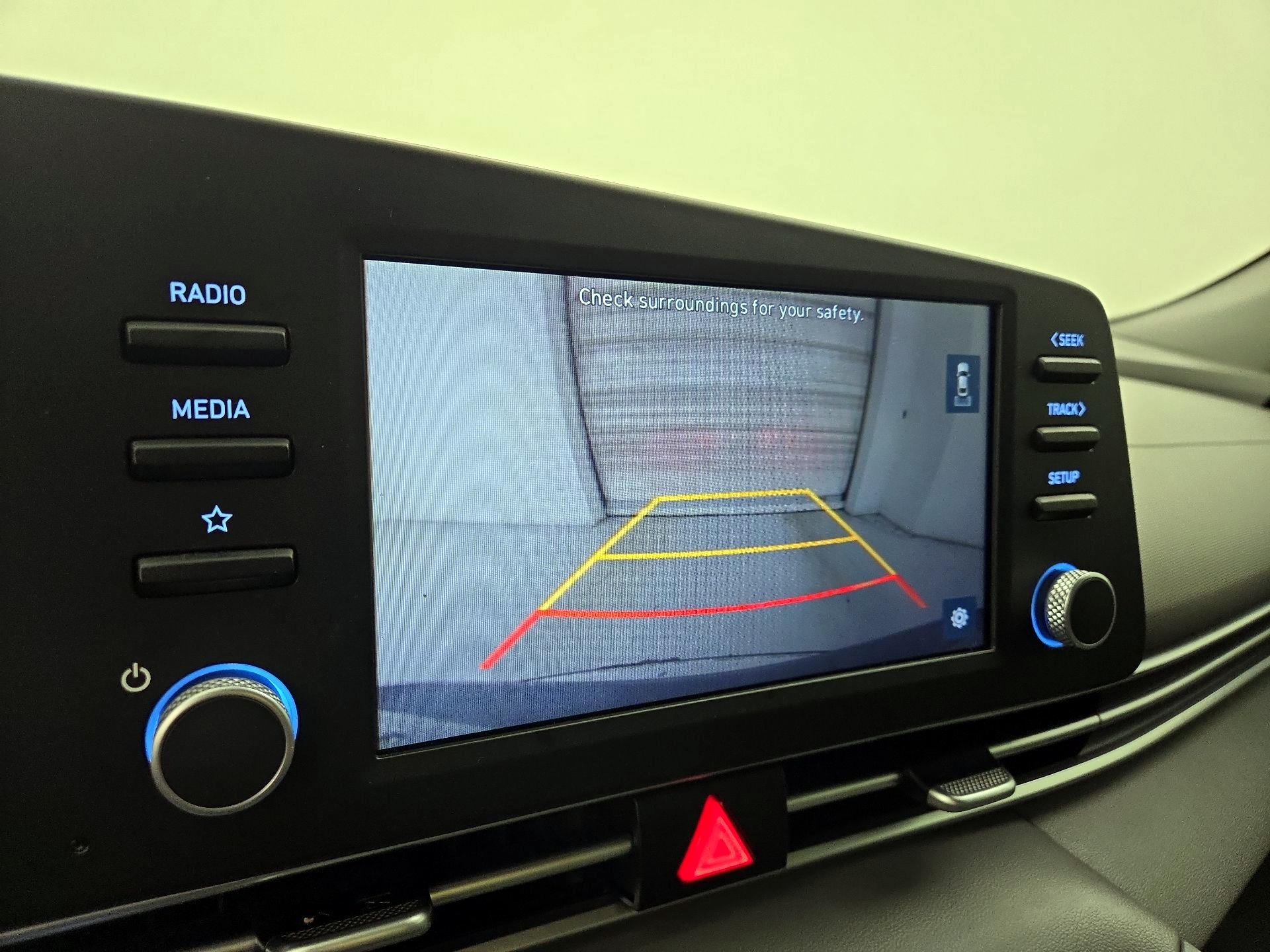 Thumbnail: 2022 Hyundai Elantra - 14