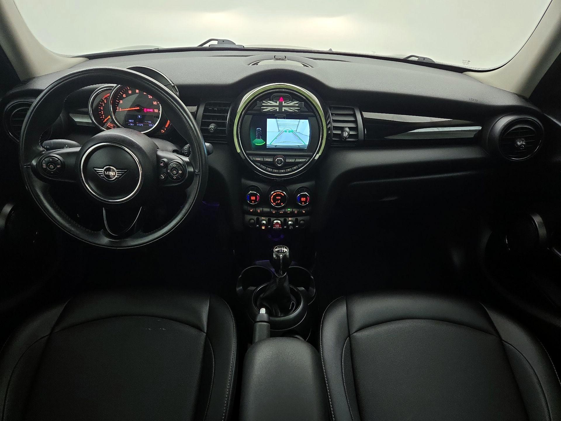 Thumbnail: 2019 MINI Cooper Hardtop - 9