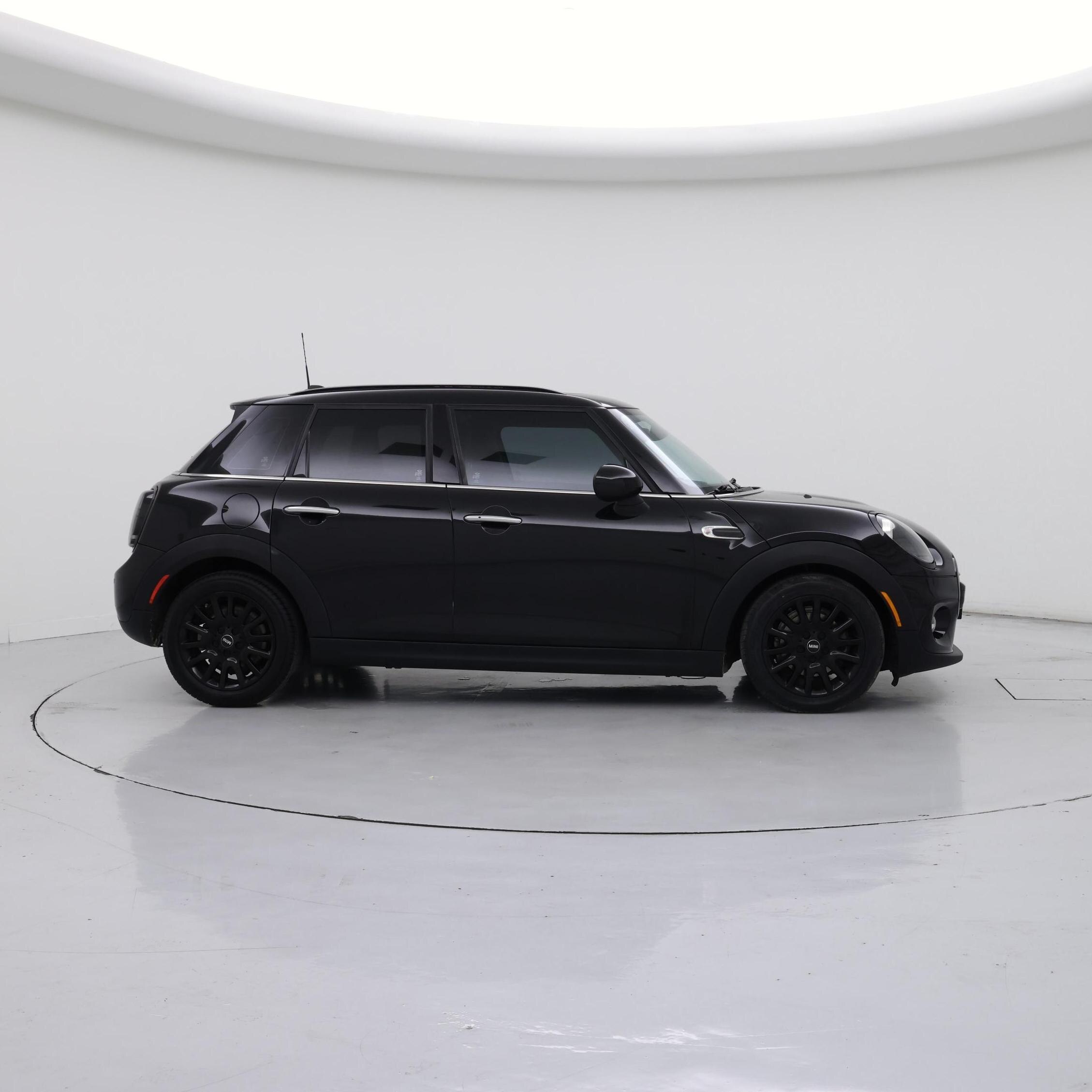 Thumbnail: 2019 MINI Cooper Hardtop - 7